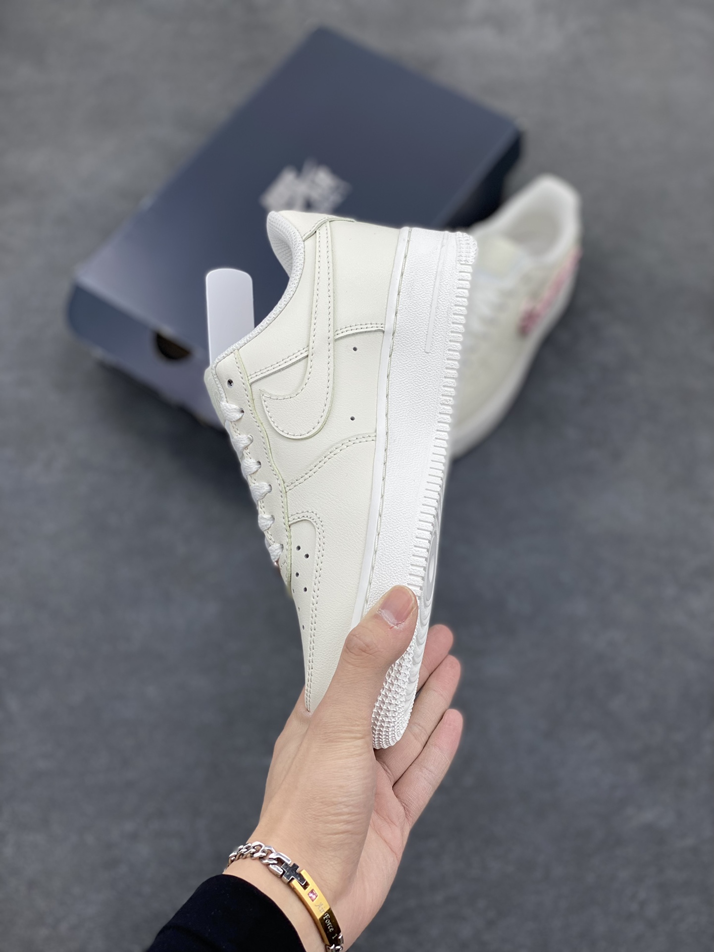 图片[3]-Nike Air Force 1 Low 毒液 空军一号低帮运动休闲板鞋 原楦头原纸板 打造纯正空军版型 专注外贸渠道 全掌内置蜂窝气垫 原盒配件 原厂中底钢印、拉帮完美 货号：IF1686-161 尺码：35.5 36 36.5 37.5 38 38.5 39 40 40.5 41 42 42.5 43 44 44.5 45-选品中心