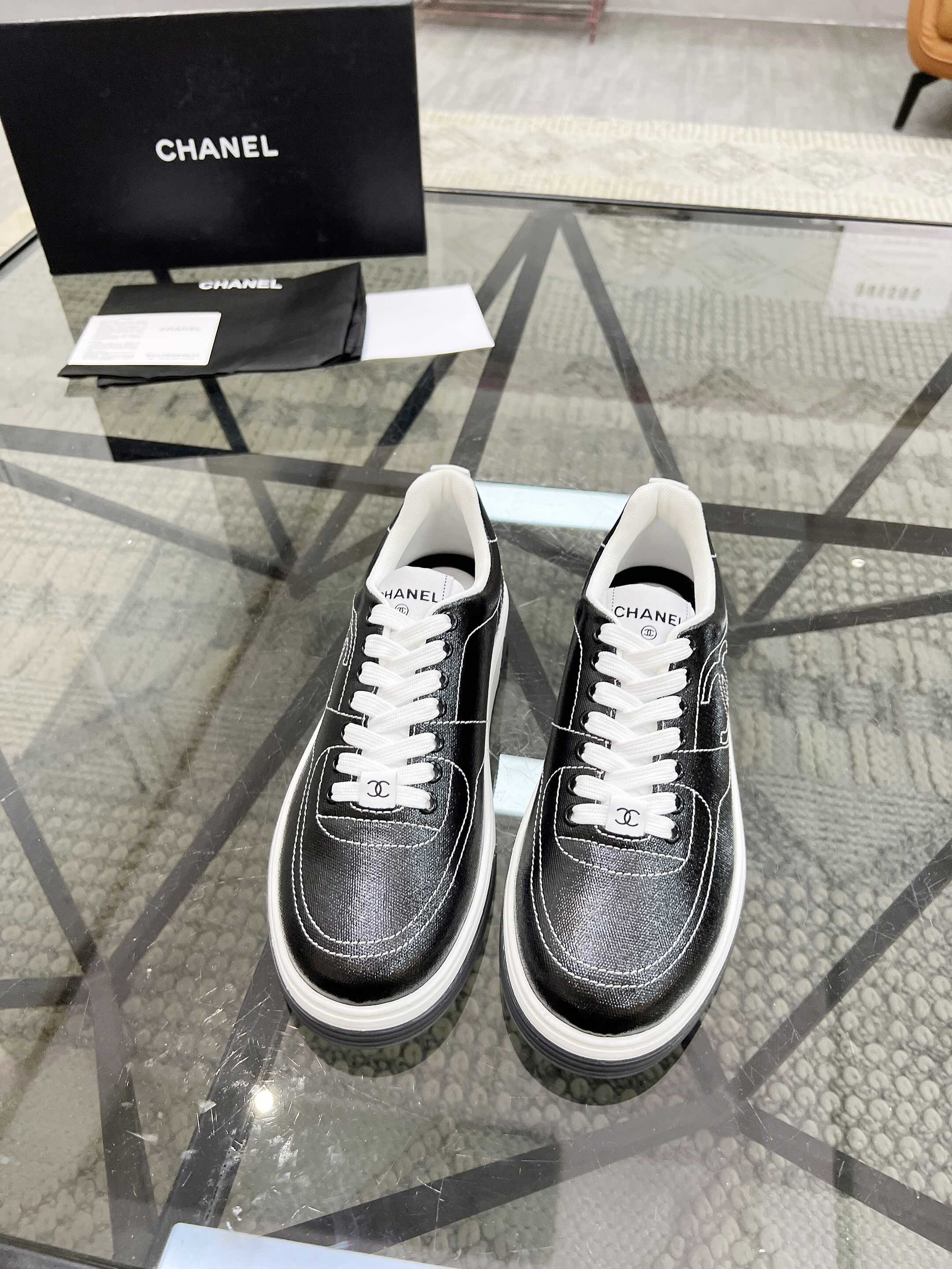 NO:221923,Brand CHANEL original color matching Number of codes 39-44 Customized 38.45 Price Material Chanel 2025 new Chanel super popular sports shoes classic continuation Imported cowhide   cowhide original development, original materials, original practice Original two-color bottom good rebound, Chanel sports shoes, chanel, chanel, sneakers, cowhide19860909品牌CHANEL 颜色原版配色 码数39-44定做38.45 价格 材质Chanel 2025新款 香奈儿 超爆款 运动鞋  经典延续 进口牛皮 牛皮内里 原版开发,原版材料,原版做法 原版双色底 回弹力好,香奈儿 运动鞋,chanel,chanel,sneakers,cowhide,Men's shoes