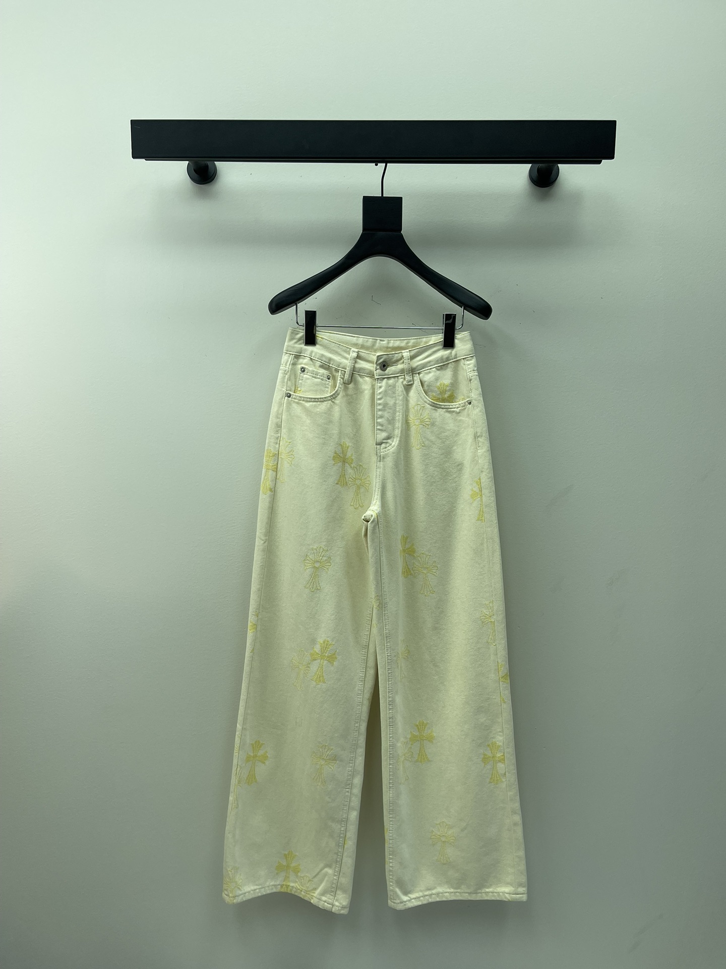 NO:312184,Croxin*25 early spring new original custom design trendy brand cross embroidered leather high waist wide-leg jeans/light yellow light blue SML, chrome hearts, jeans, alexander wang19860909克罗心*25早春新款原创定制设计潮牌十字架刺绣皮标高腰阔腿牛仔裤/浅黄色 浅蓝色SML,,chrome hearts,jeans,alexander wang,Women's clothing