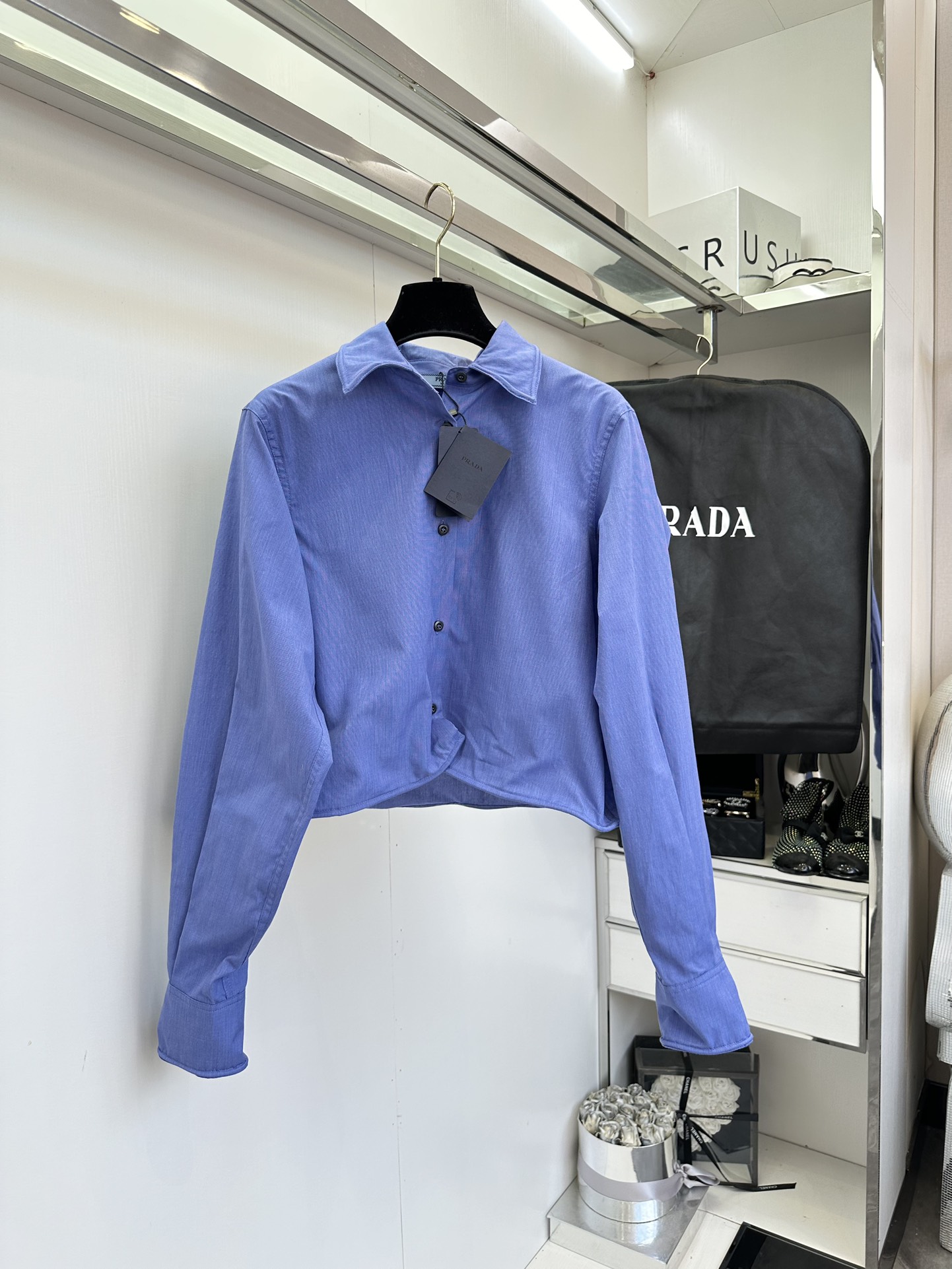 Stylish Prada P690 Dress with Plastic Collar Design in Pink Blue Color - 图片 6