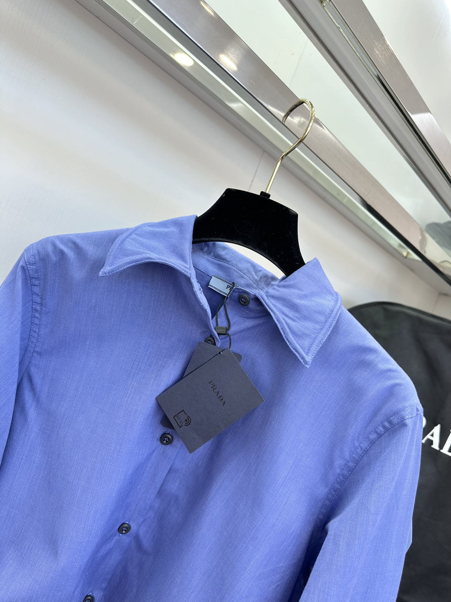 Stylish Prada P690 Dress with Plastic Collar Design in Pink Blue Color - 图片 9