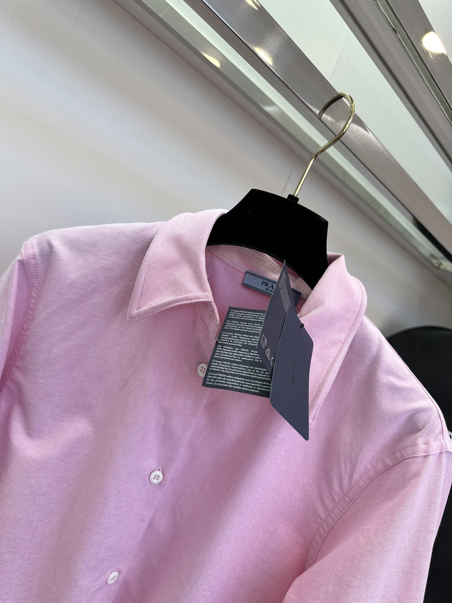 Stylish Prada P690 Dress with Plastic Collar Design in Pink Blue Color - 图片 4