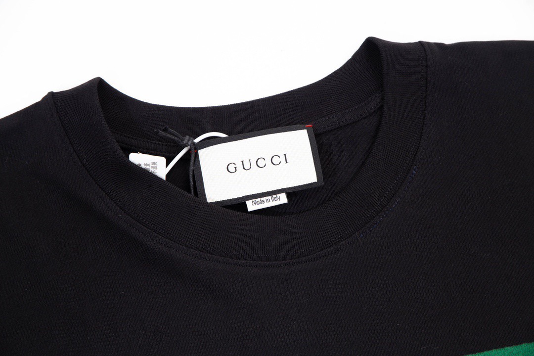 古驰/Gucci 夏季新款 双G互扣标识超大造型刺绣圆领短袖T恤