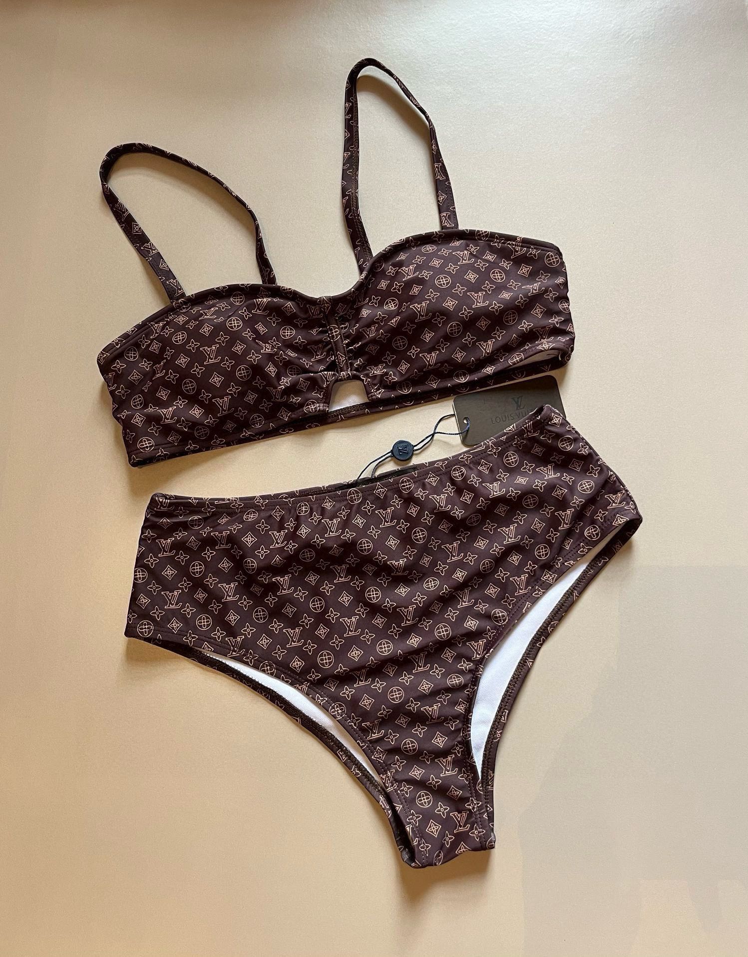 。。

路易威登 LV比基尼👙，分体泳衣，S M L XL