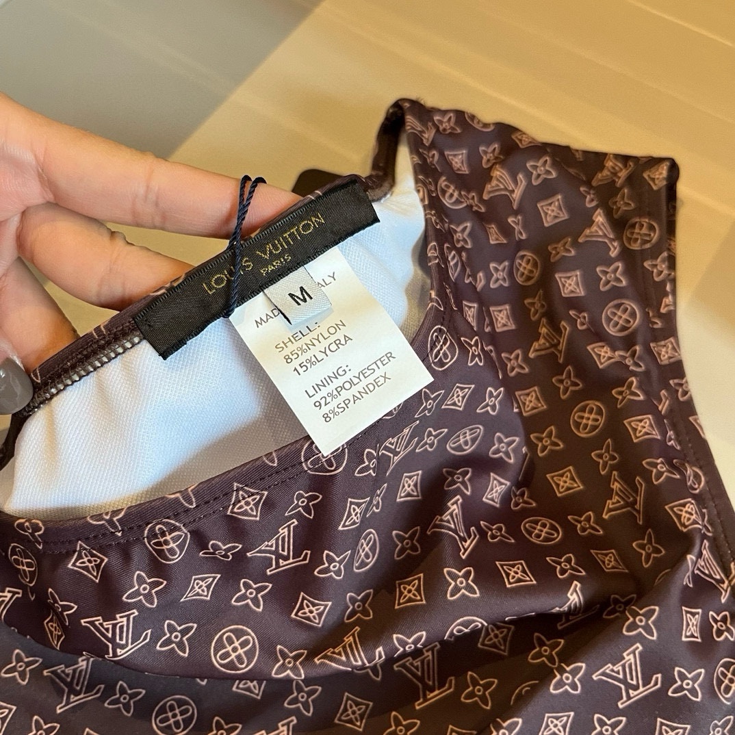 。。

路易威登 LV比基尼👙，分体泳衣，S M L XL