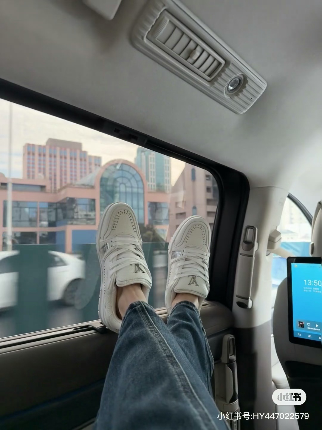 NO:233103,Reference pictures for footwear, casual shoes/sports shoes, sneakers19860909上脚参考图,休闲鞋/运动鞋,sneakers,Women's Shoes