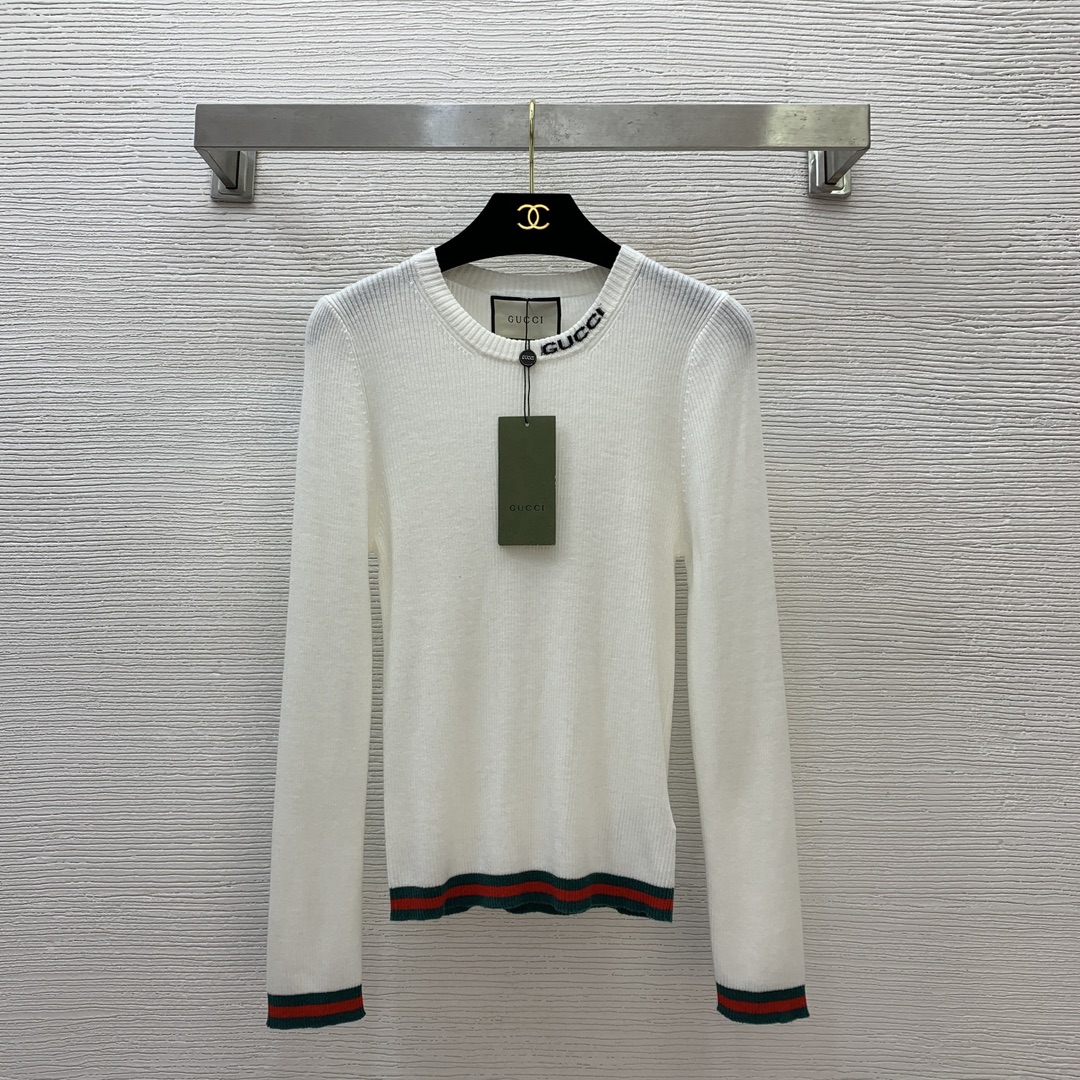 NO:312912,Model number D25022723 GUCC*I new style striped contrasting edge letter logo logo stylish versatile round neck long sleeve sweater base top!  Off-white, black, gray, (M size bust 70, sleeve length 62, clothing length 56, gucci, alexander wang19860909款号D25022723 GUCC*I新款 条纹撞色边字母logo标志时尚百搭圆领长袖针织衫打底上衣！米白色,黑色,灰色,（M码胸围70,袖长62,衣长56,,gucci,alexander wang,Women's clothing