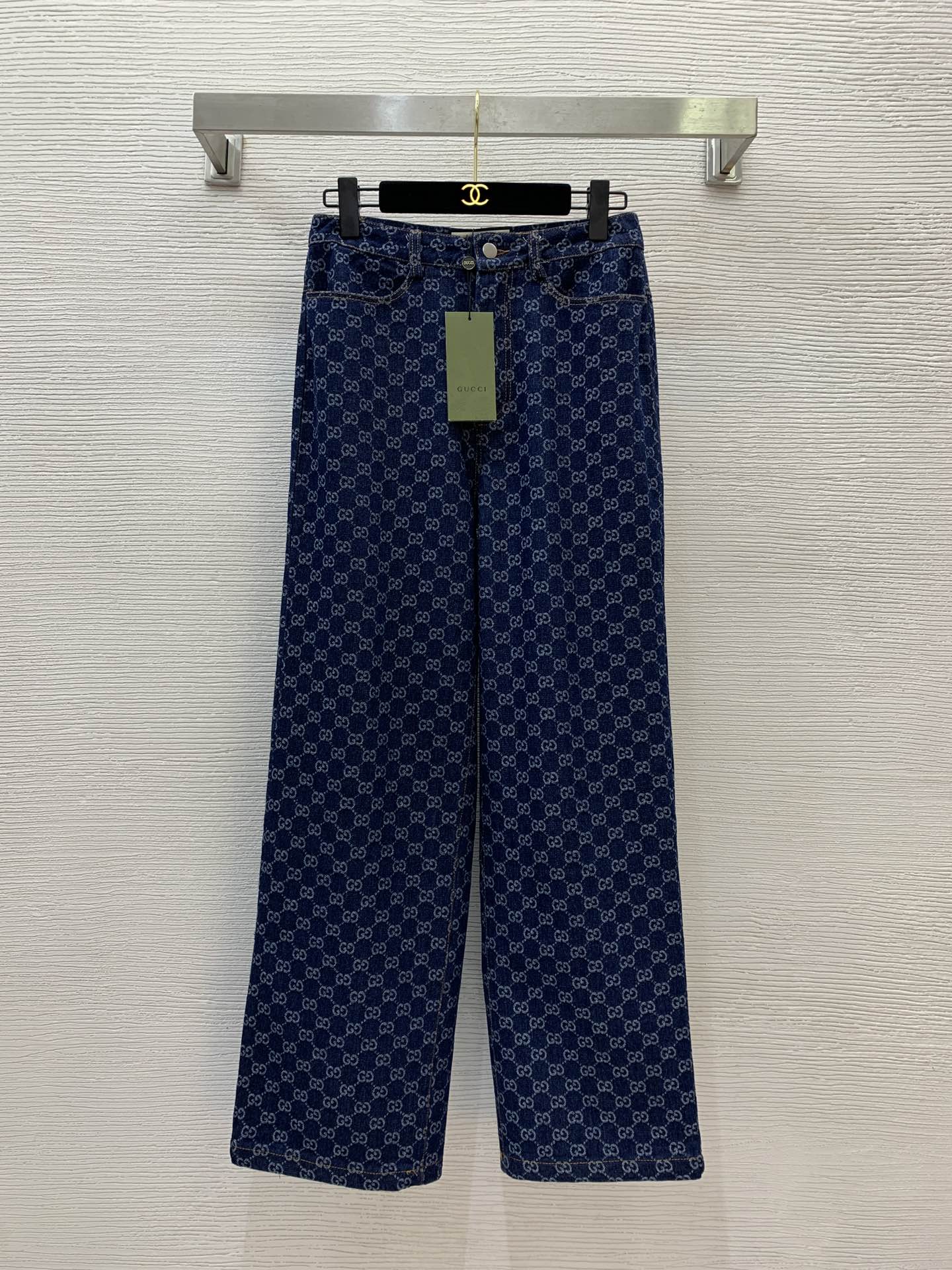 NO:312308,Model number G25022638 GUCC*I new style classic presbyterian letter logo jacquard loose fashionable straight wide-leg jeans and trousers!  (Size S waist 72, hip 92, pants length 102), gucci, jeans, alexander wang19860909款号G25022638 GUCC*I新款 经典老花字母logo提花宽松时尚直筒阔腿牛仔裤长裤！（S码腰围72,臀围92,裤长102）,,gucci,jeans,alexander wang,Women's clothing