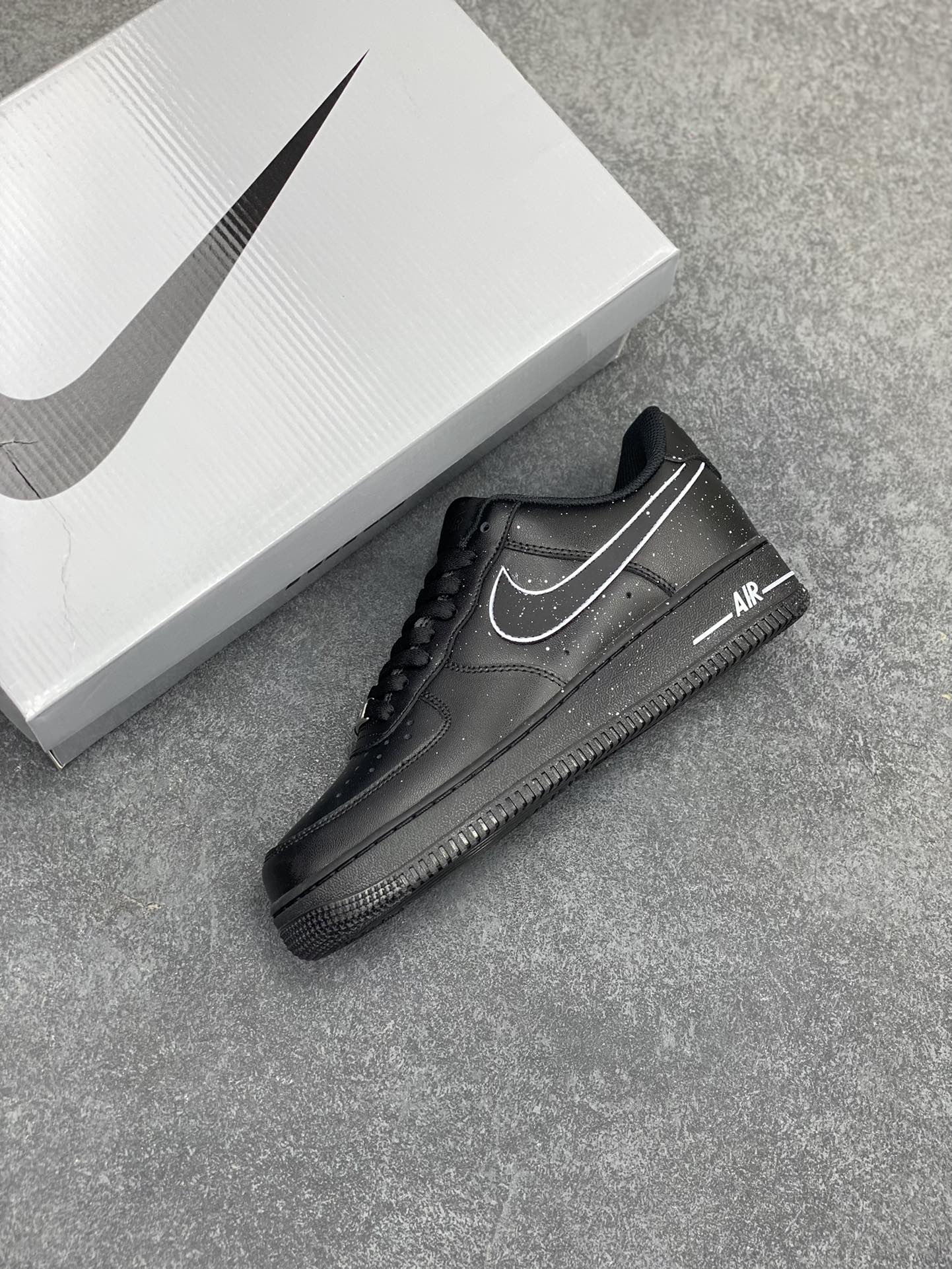 图片[7]-Nike Air Force 1 Low’07 黑白泼墨 空军一号低帮休闲板鞋 定制皮料 原厂3D打印 定制鞋盒 原楦原纸板 纯正空军版型 内置全掌气垫 货号：CK0316-059 尺码：36 36.5 37.5 38 38.5 39 40 40.5 41 42 42.5 43 44 44.5 45-选品中心