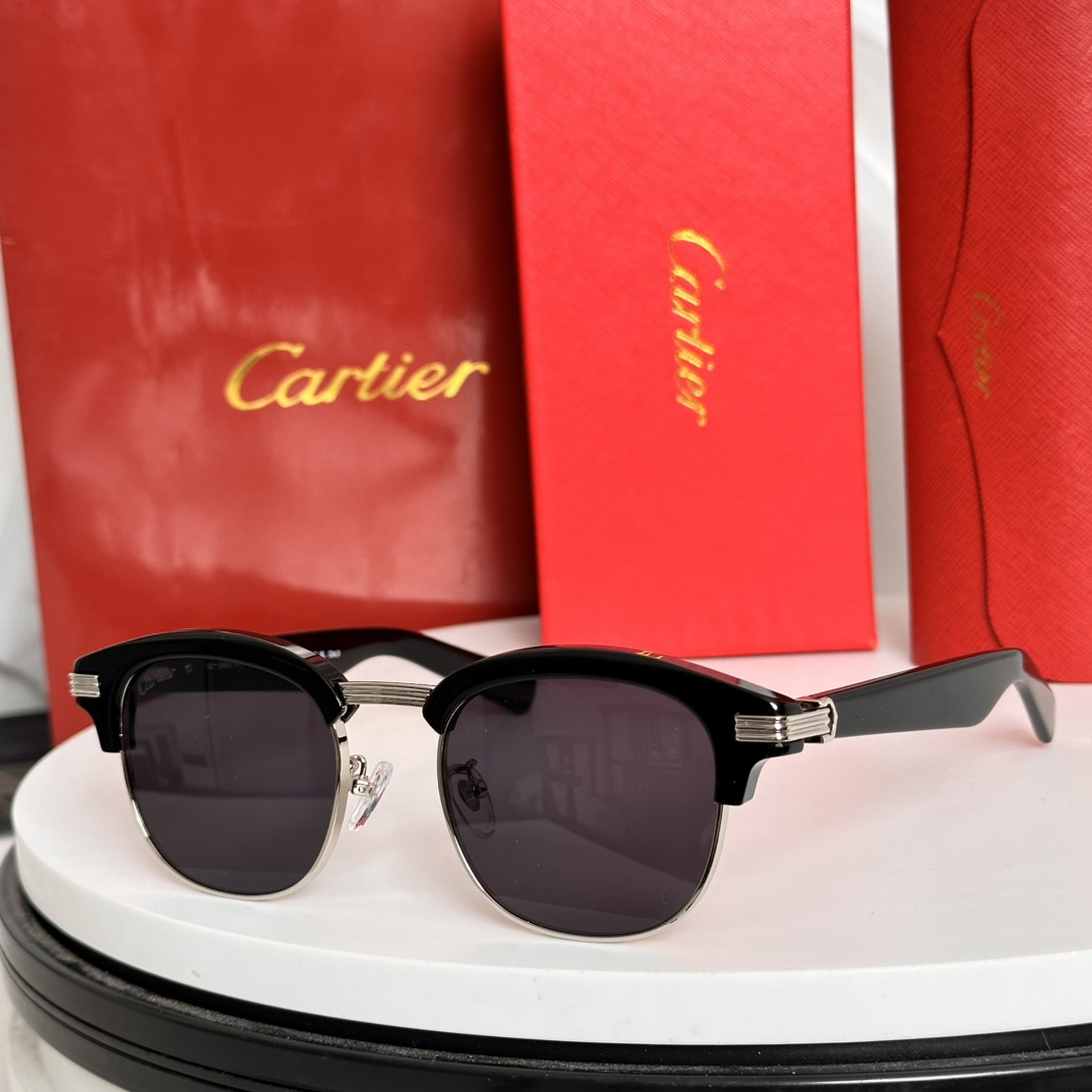  ‼️PREMIÈRE DE CARTIE*经典复古太阳眼镜，醋酸纤维和抛光镀金饰面金属，标志性定制铰链