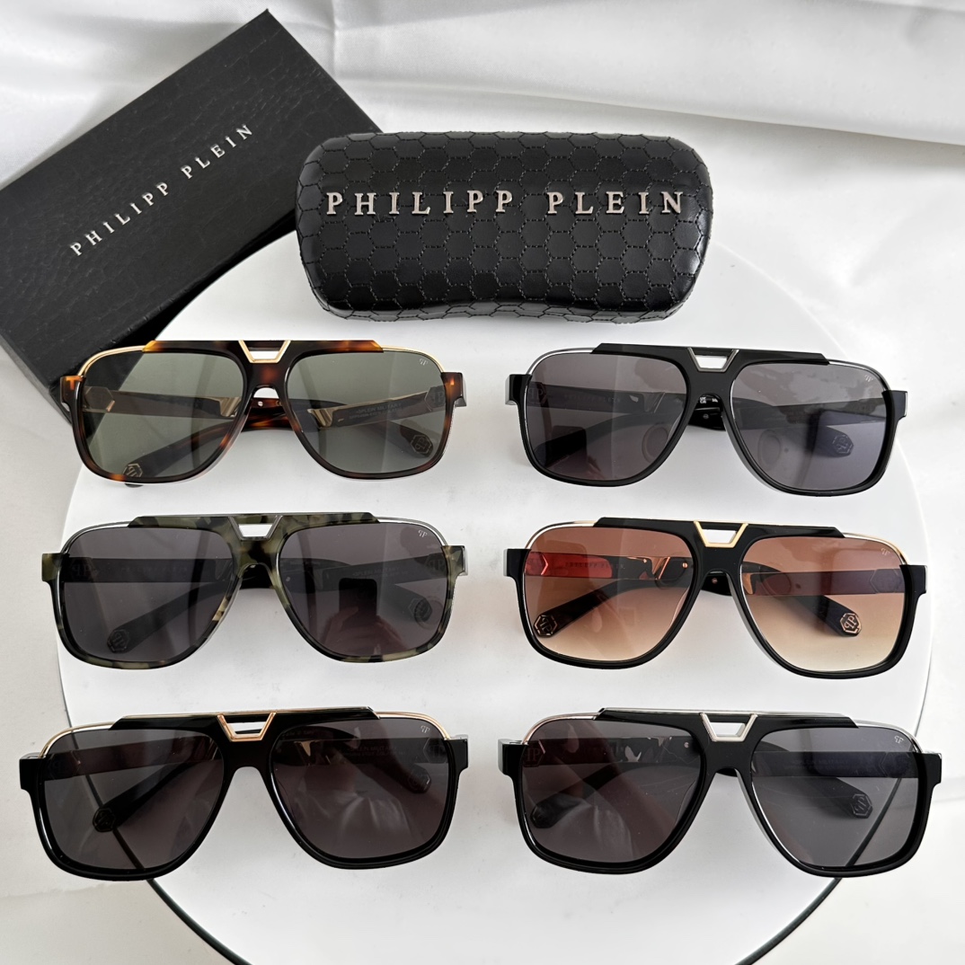  ‼️PHILIPP PLEI* 飞行员墨镜🕶️金属细节丰富。镜腿上饰有品牌字样标识～原版开发，细节满分