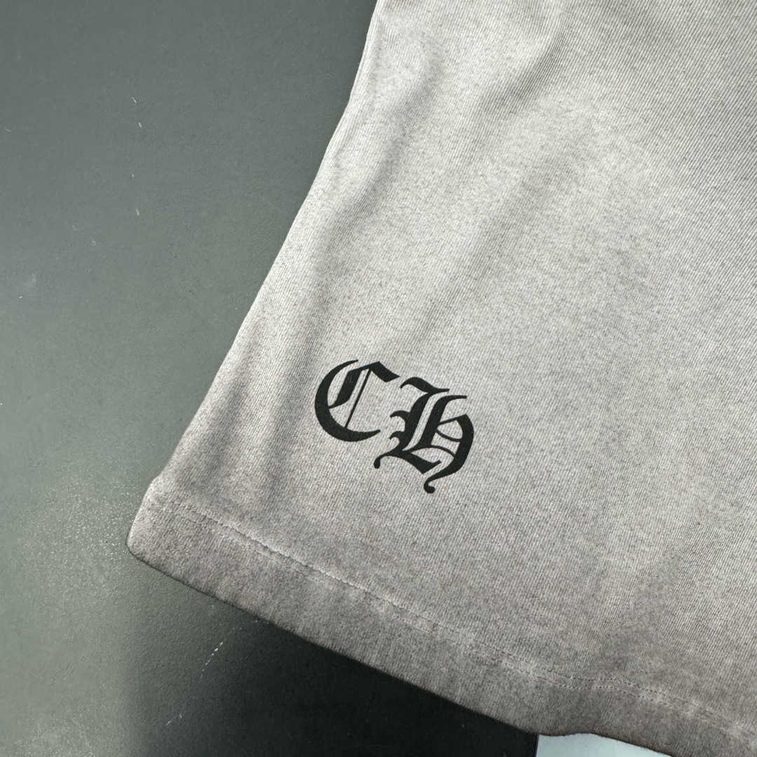  🆕克罗心✝️｜新款洗水小版上衣，面料95%棉，5%氨纶，柔软透气上身舒适，修身显瘦，胸前经典印花log