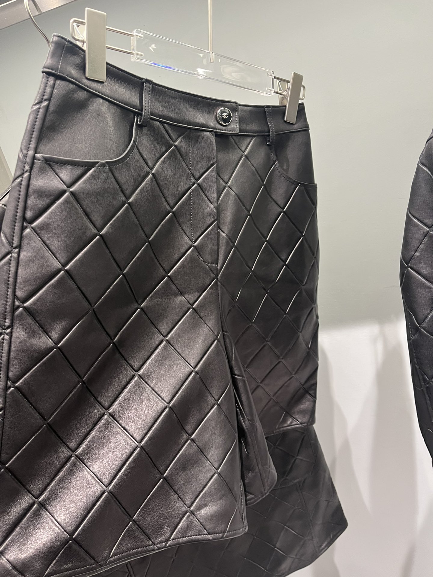 P1794 IS A ONE-SIZE-FITS-ALL FEMALE SUIT, PACKED WITH SHORTS.