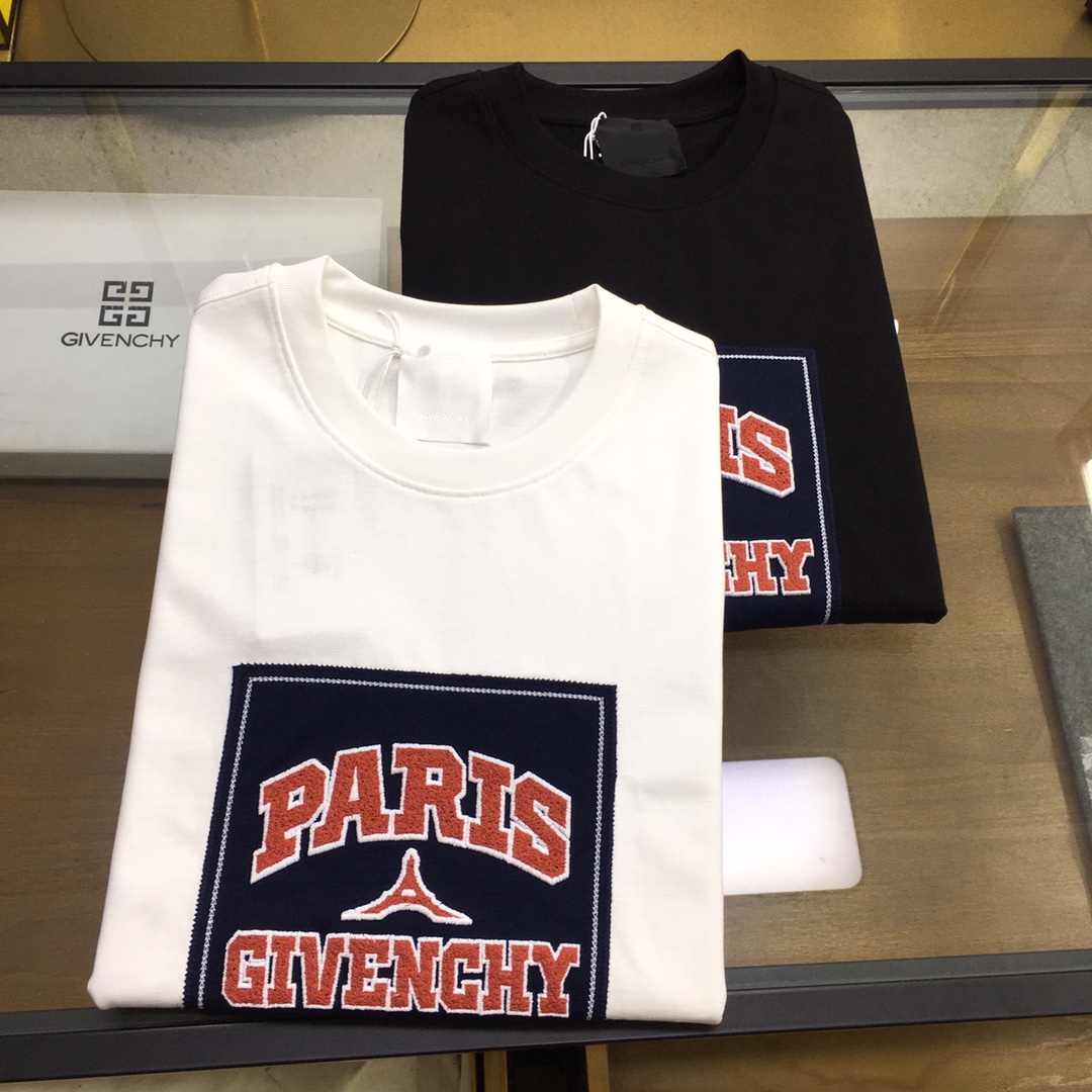 NO:122997,New product [GVC] (XS-XL orders to report height and weight. New short-sleeved round-neck T-shirt in spring and summer. The material is exquisite and the overall design is quite fashionable. Today I recommend his versatile and classic style. The chest brand logo design adopts printed design. Personalized and vivid! The fabric is customized and selected high-quality long velvet cotton raw materials! Skin-friendly and smooth, the upper body is crisp and stylish! Comfort and breathable are perfect! The fabric attributes are both excellent! Size: XS-XL,, T-shirt,tees, t-shirt,alexander wang19860909新品【GVC】（XS-XL下单报身高体重 25春夏季新款短袖圆领T恤衫 材质讲究整体的设计颇具时尚感 今天推荐他家百搭经典款 胸前品牌logo设计 采用印花设计 个性生动！面料采用客供定制甄选上等长绒棉花原料！亲肤挺滑手感,上身挺括有型！舒适性与透气性完美兼备！面料属性皆为上乘！ 尺码:XS-XL,,T-shirt,tees，t-shirt,alexander wang,Men's clothing