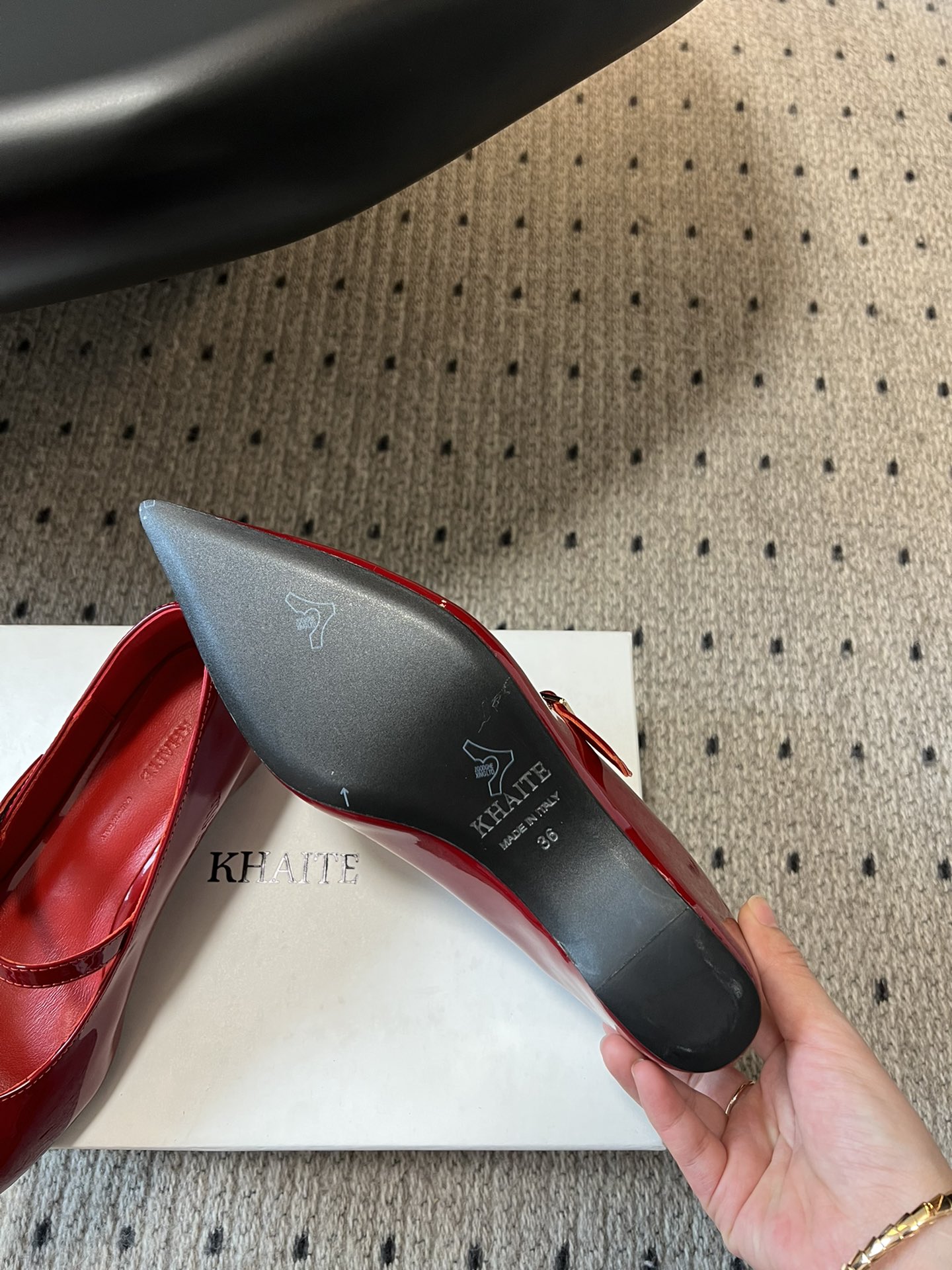 725 Khait* Shoes: Cool Modden Design with Imported Materials and Unique Charms - 图片 7