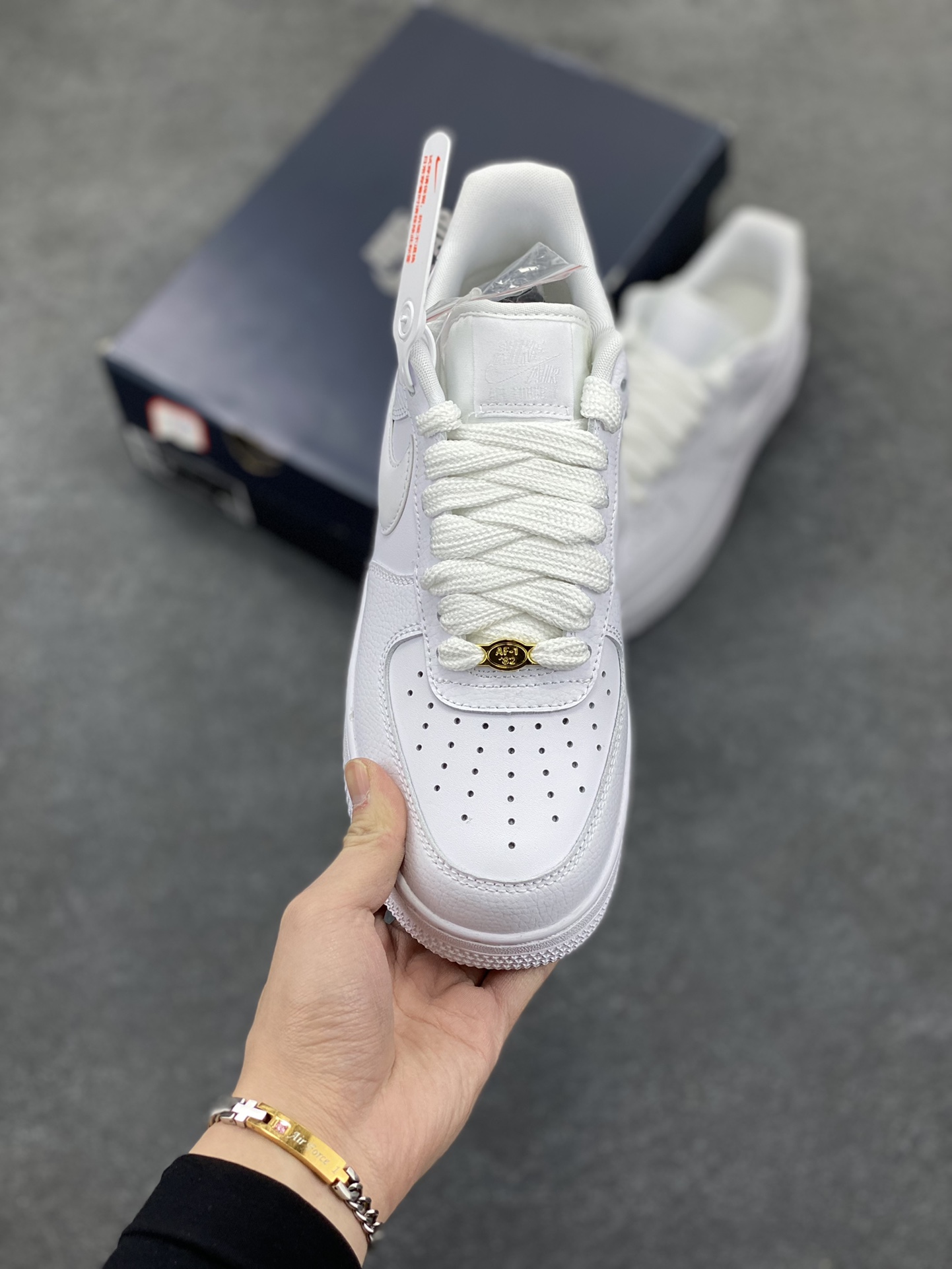 图片[2]-Nk Air Force 1\’07 Low 白荔枝纹 空军一号低帮休闲板鞋 原楦头原纸板 打造纯正空军版型#专注外贸渠道 全掌内置蜂窝气垫 #原盒配件 原厂中底钢印、拉帮完美 货号：HF2014-100 尺码：35.5 36 36.5 37.5 38 38.5 39 40 40.5 41 42 42.5 43 44 44.5 45-选品中心