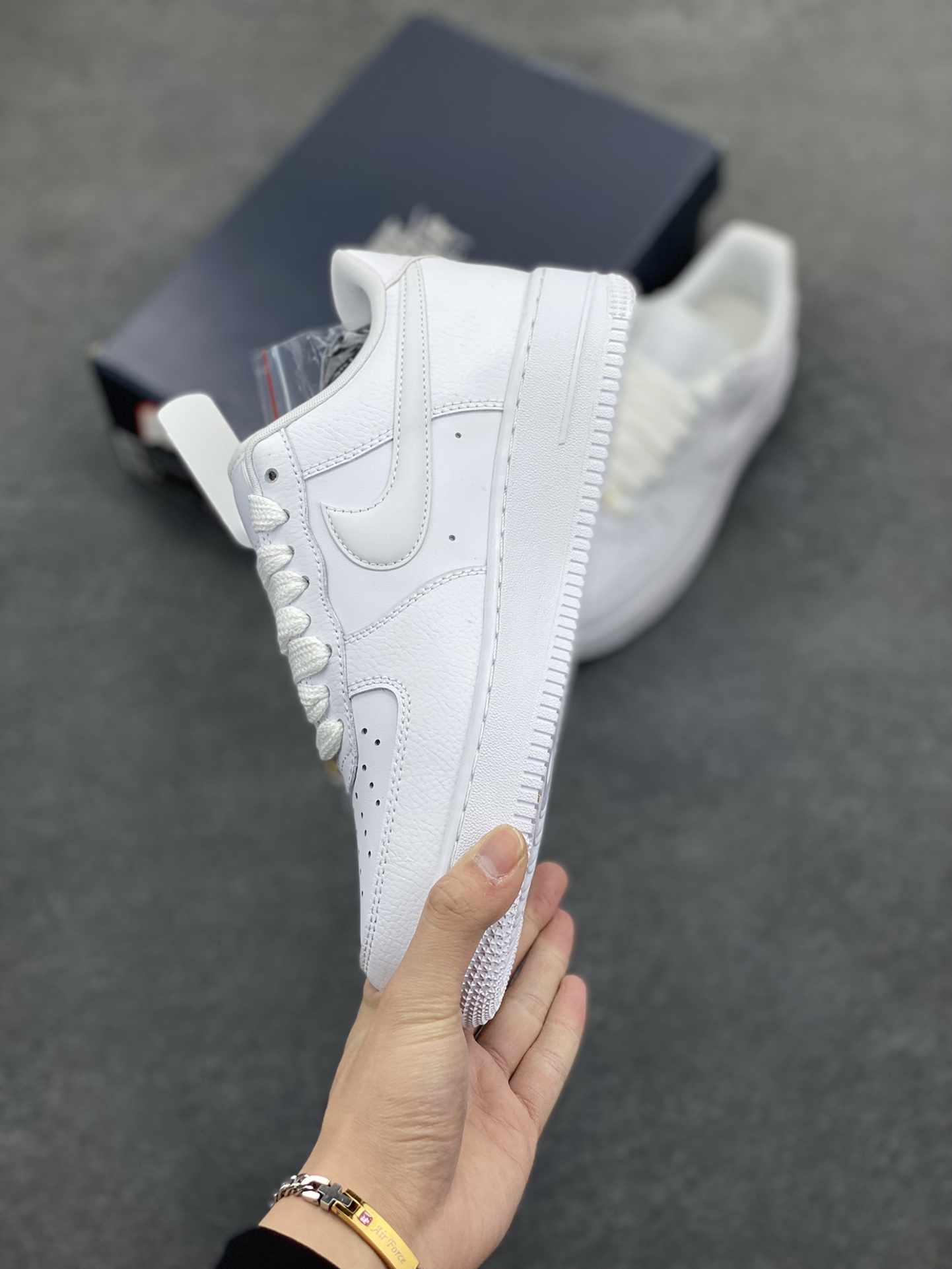 图片[3]-Nk Air Force 1\’07 Low 白荔枝纹 空军一号低帮休闲板鞋 原楦头原纸板 打造纯正空军版型#专注外贸渠道 全掌内置蜂窝气垫 #原盒配件 原厂中底钢印、拉帮完美 货号：HF2014-100 尺码：35.5 36 36.5 37.5 38 38.5 39 40 40.5 41 42 42.5 43 44 44.5 45-选品中心