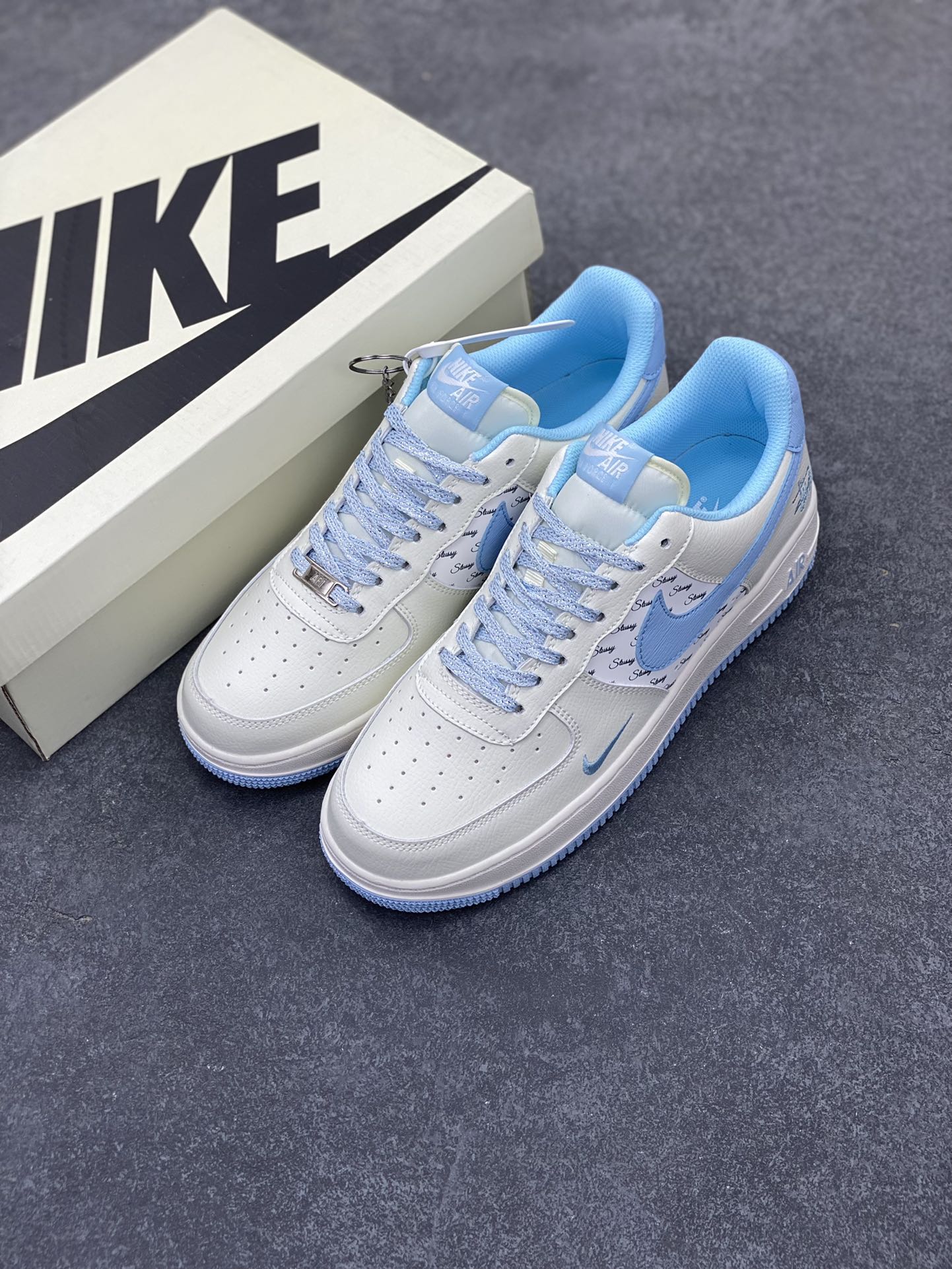 图片[8]-Nike Air Force 1 Low 空军一号低帮百搭休闲运动板鞋。柔软、弹性十足的缓震性能和出色的中底设计，横跨复古与现代的外型结合，造就出风靡全球三十多年的Force 1，直到今天还深受青睐。 货号：XZ3328-023 尺码：36 36.5 37.5 38 38.5 39 40 40.5 41 42 42.5 43 44 44.5 45-选品中心