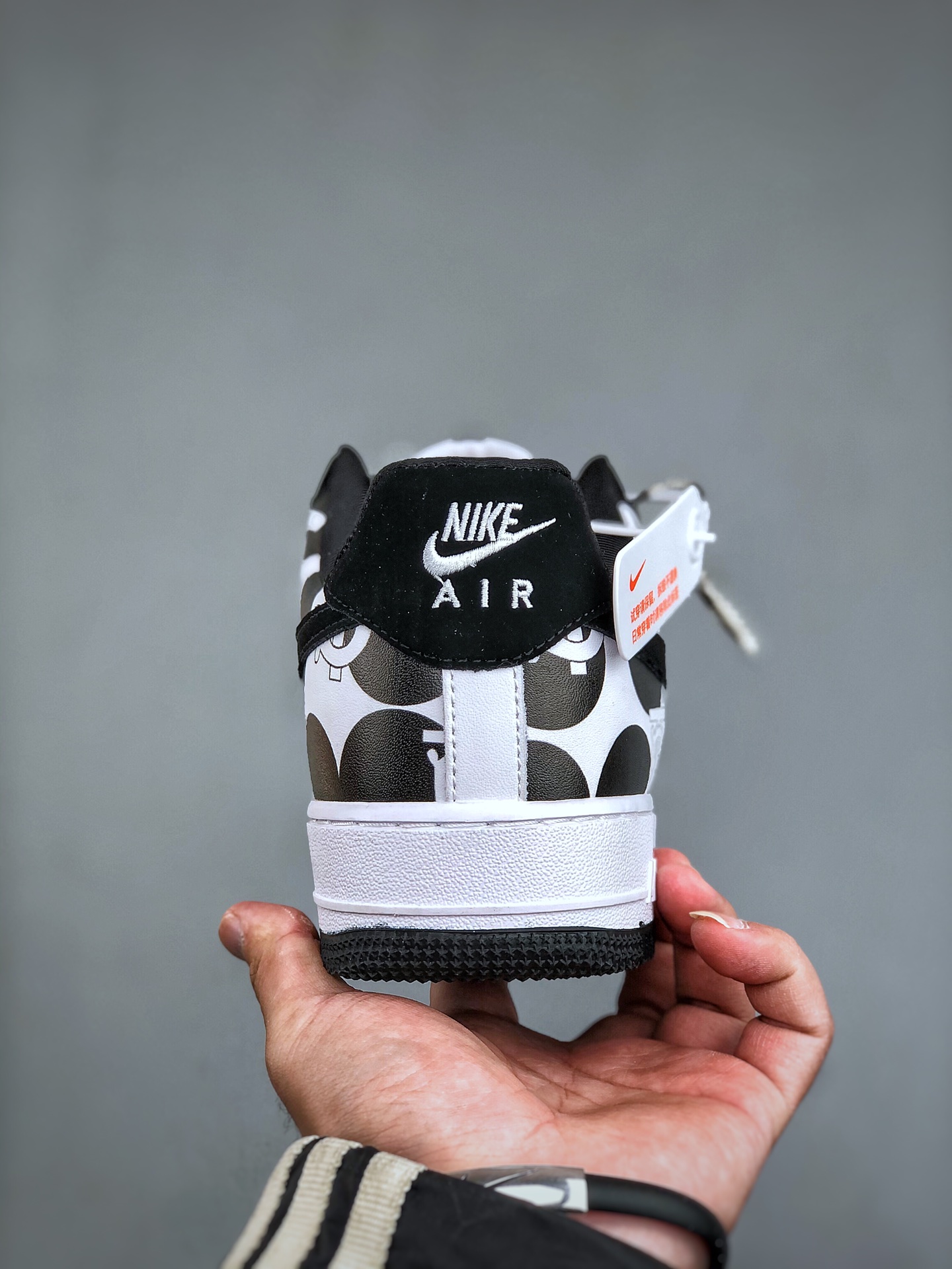 💰300K  Nk Air Force 1‘07 Low 巴宝莉联名 黑白奶牛 空军一号低帮休闲板鞋 #原楦头原纸板 原装鞋盒 定制五金配件 内置全掌气垫 原厂鞋底货号：DF0188-029 尺码：36-45（半）
