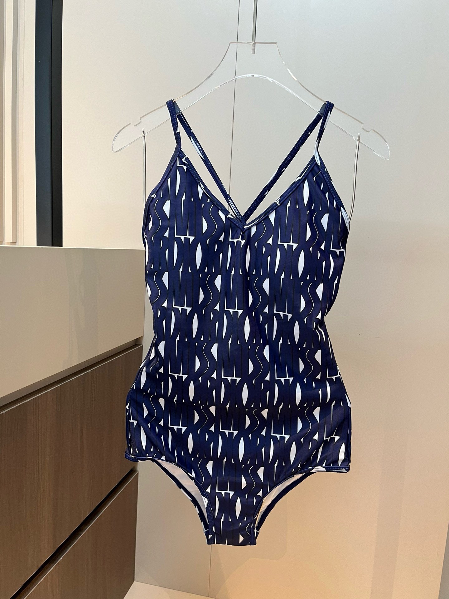 。
Dior迪奥 官方新款泳衣比基尼👙，高端定制，S M L XL