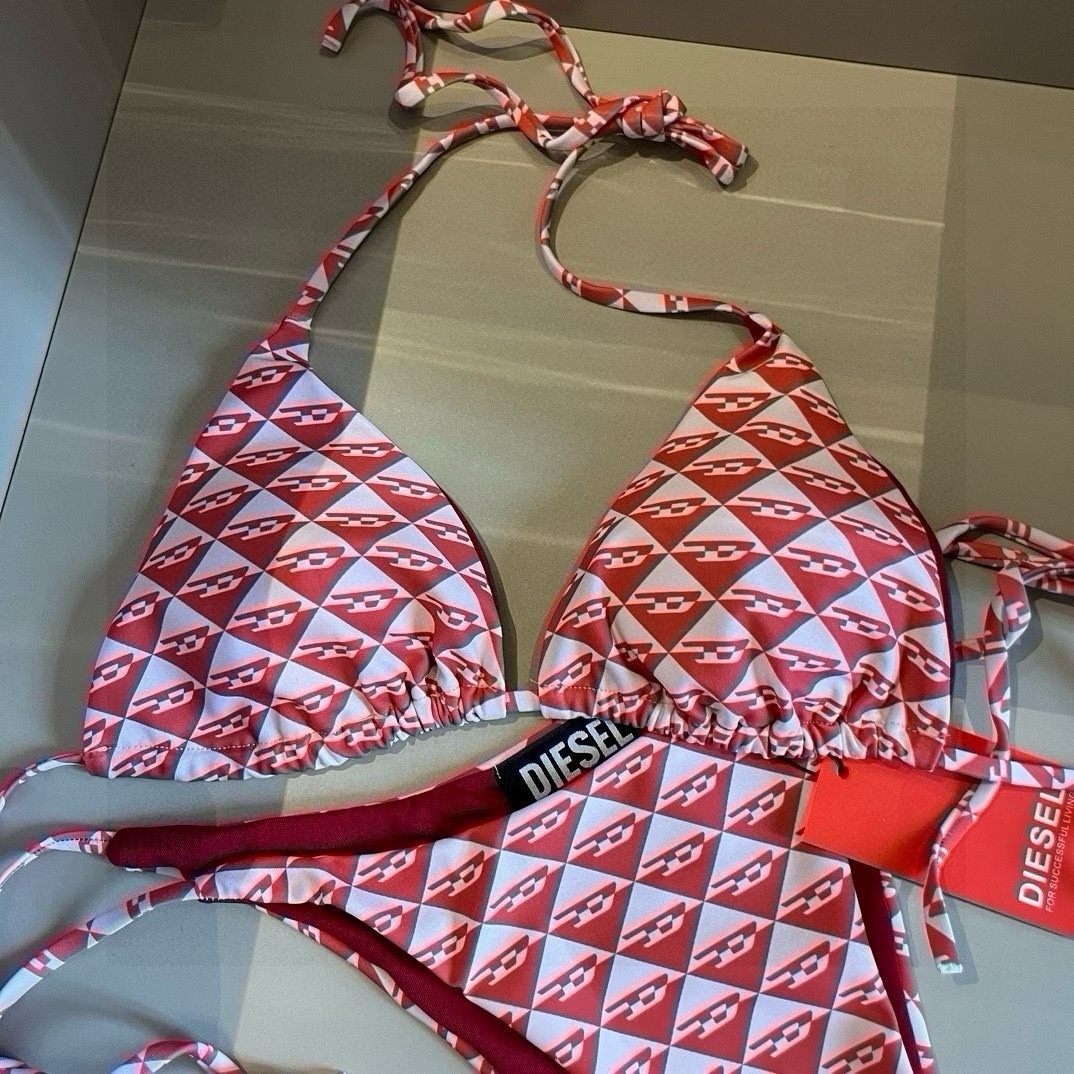 。

DIE SEL比基尼👙，分体泳衣，S M L XL