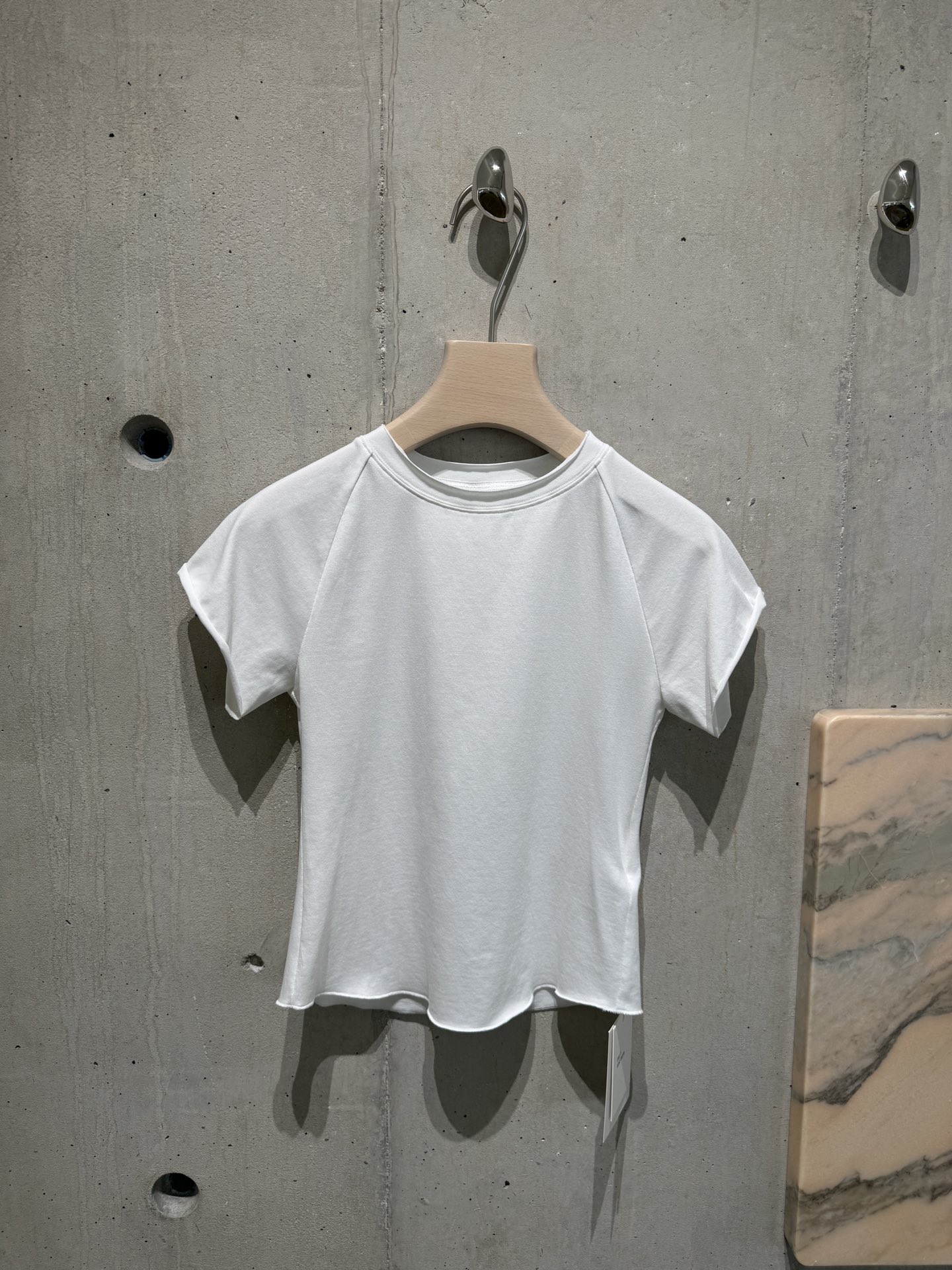 NO:312870,YS｜ New spring and summer style lace T-shirt, double-layer collar, huge soft and skin-friendly, it is really a simple and easy-to-match basic style. It is recommended that everyone prepare one with a strong retro flavor. SML, tees, t-shirt, alexander wang19860909YS｜ 春夏新款 花边T恤 双层领 巨柔软亲肤 真的是简约又好搭配的基础款了 浓浓的复古味道建议人手备上一件 SML,,tees，t-shirt,alexander wang,Women's clothing