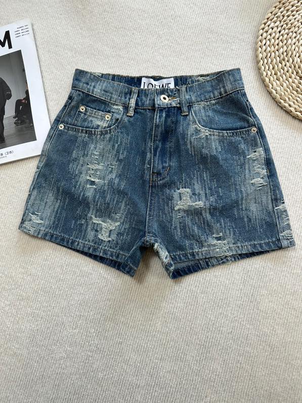 NO:320198,LOEW* 2025 summer new style, ragged and hot denim shorts, imported cotton denim material, soft and comfortable washing, super beautiful color, very unique design, fine and perfect process, super slim upper body, high waist shorts style, slim in flesh, stretch out body proportions, full of fashionable feeling, high-end fabric and textured fabric SML P,,loewe, shorts, alexander wang19860909LOEW* 2025 夏季新款 破烂爆款牛仔短裤,进口全棉牛仔材质,水洗柔软舒适,色系超级好看,破烂设计非常有个性,工艺处理精细完美,上身超级显瘦,高腰短裤版型,遮肉显瘦,拉高身材比例,时髦感十足,面料高级又有质感 码数SML P,,loewe,shorts,alexander wang,Women's clothing