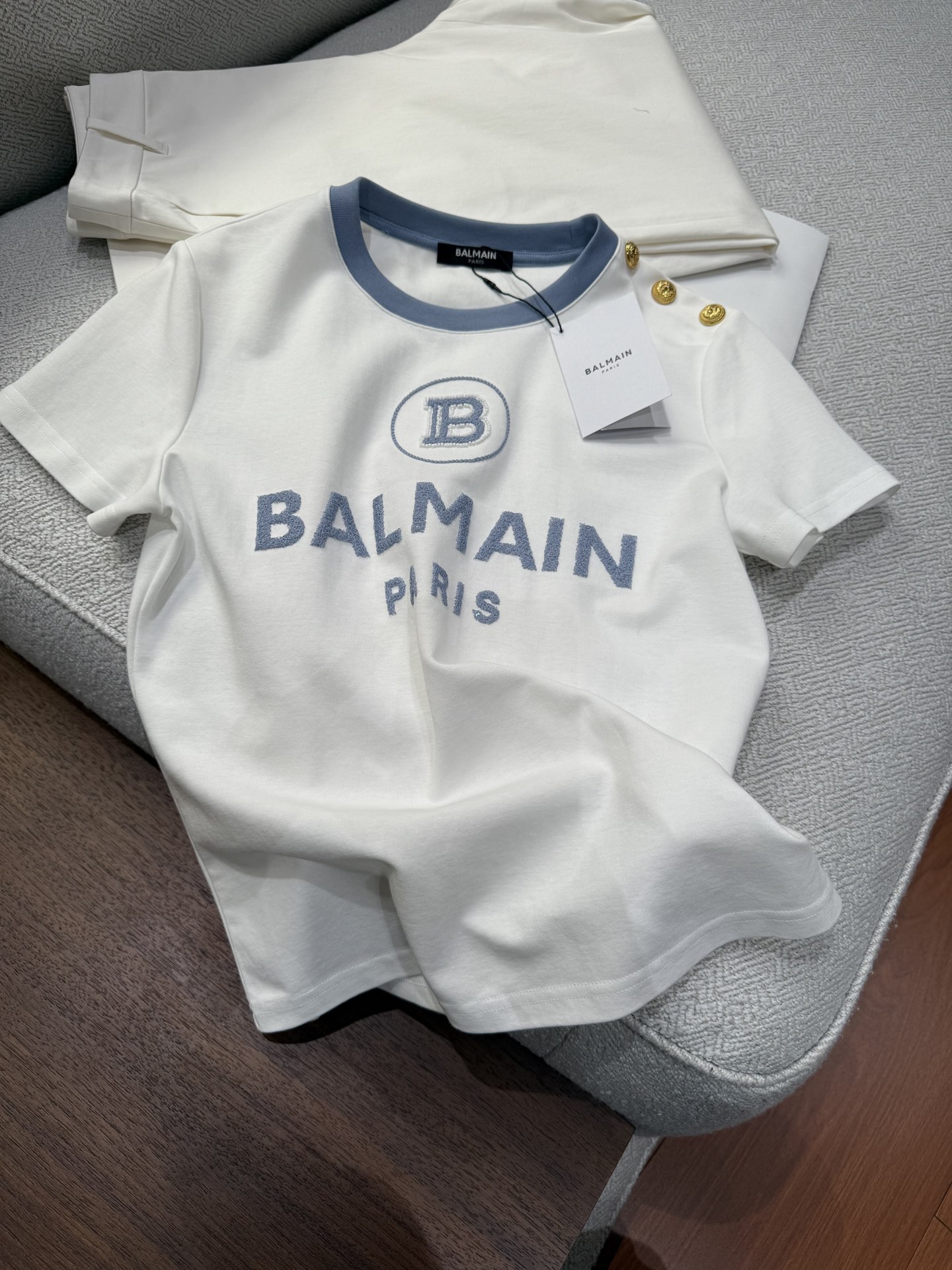 Balman Embroidery T-shirt: Quality Cotton, Fashionable Design, Comfortable Fit - 图片 2