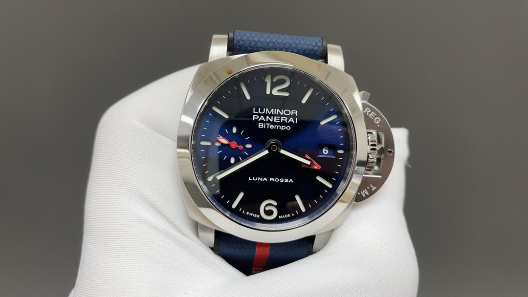 Panerai 今日推荐 白壳蓝面 40mm 机