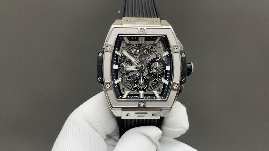 NO:392734,Recommended today Hublot wine barrel type white shell black surface 42mm machine top quality shipping real shot,19860909今日推荐宇舶 酒桶型 白壳黑面 42mm 机 顶级品质 出货实拍,,Watch