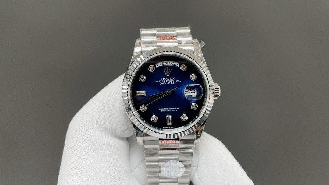 NO:392745,Recommended today Rolex Weekly calendar type White shell and blue surface 36mm machine Top quality Shipping real shot, Rolex19860909今日推荐劳力士 星期日历型 白壳蓝面 36mm 机 顶级品质 出货实拍,,rolex,Watch