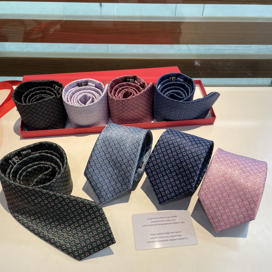 Luxury 156 Thread Count Silk Packaging for Customized Products