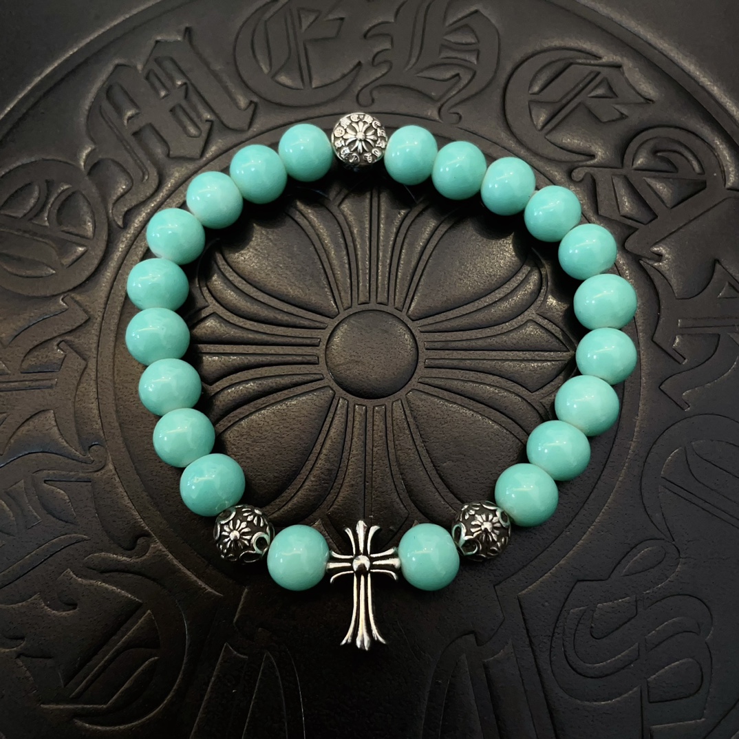 NO:115671,New [Counter Quality] Chrome Hearts Croxin classic retro multi-element bracelet bracelet with different concave and convex shapes presents unique styles Cross Scout flowers are Croxin's ambitions, so they last longer. Genuine version Chrome Hearts Croxin is different from the market ordinary light version, match the quality of the version, look at the details of the letter printing, the degree of retro old gray oxygen. Seiko version!  !  !  Pure handmade ~ Authentic model opening must-have fashion and fashion, both men and women can wear it, same style for couples, original official website, rock punk style silver style, retro elements, trendy and versatile!  , jewelry boutique, chrome hearts, chrome hearts, bracelet19860909新款【专柜品质】Chrome Hearts克罗心经典复古多元素手链手串,凹凸造型不同的花纹设计风格 呈现出与众不同 十字架 童军花是克罗心的志 所以更经久不衰 正品打版Chrome Hearts克罗心 区别市场普通轻版 对版对标品质 看字印细节 复古做旧灰氧程度.精工版本！！！ 纯手工打造 ～正品开模潮流时尚必备 男女均可佩戴 情侣同款 官网原版 摇滚朋克泰银风格 复古元素 潮流百搭！,饰品精品,chrome hearts,chrome hearts,bracelet,Jewelry