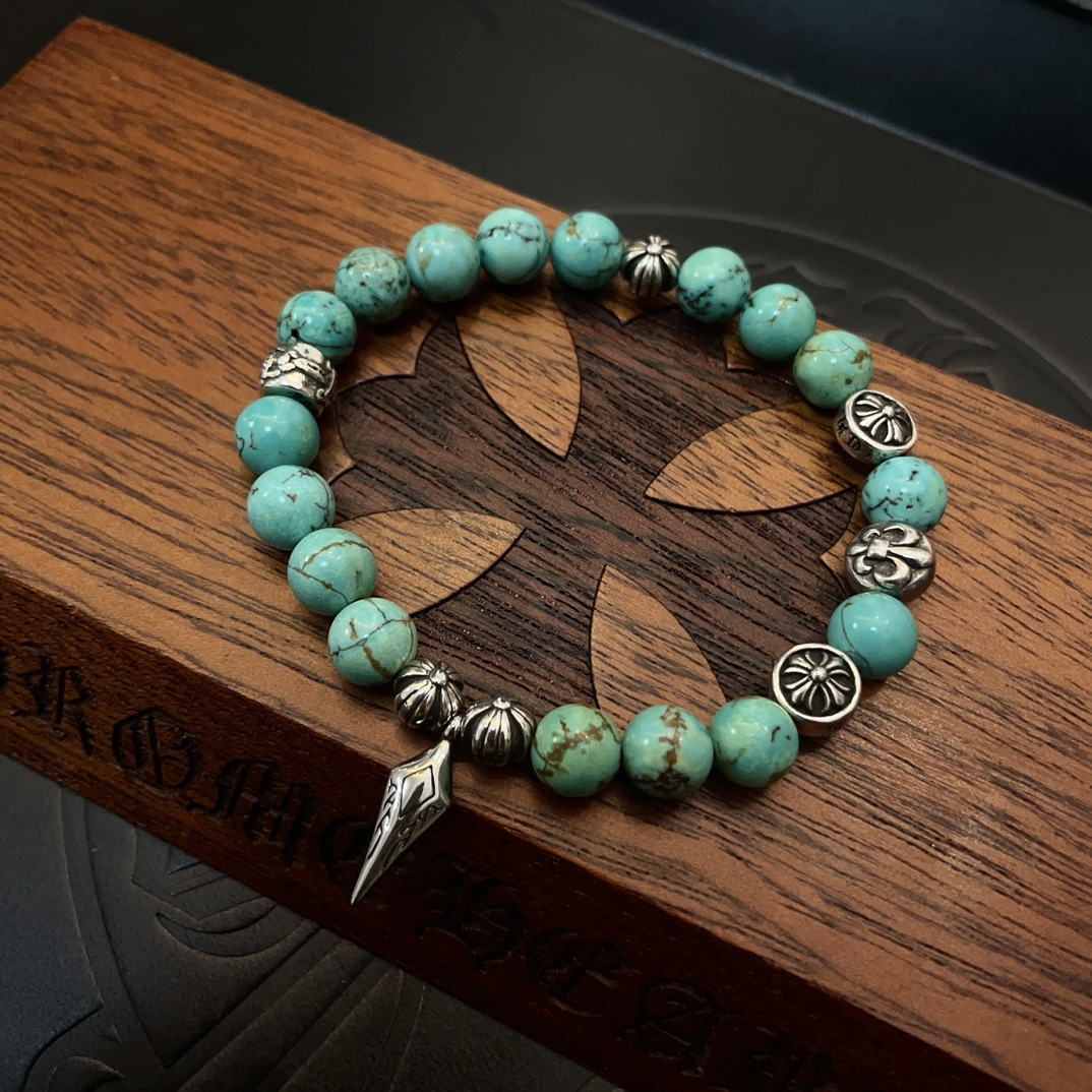 NO:105760,New [Counter Quality] Chrome Hearts Croxin classic retro multi-element turquoise bracelet bracelet with different concave and convex shapes presents unique styles Cross Scout flowers are Croxin's ambitions, so they last longer. Genuine version Chrome Hearts Croxin is different from the market ordinary light version, match the quality of the version, look at the details of the letter printing, the degree of retro old gray oxygen. Seiko version!  !  !  Pure handmade ~ Authentic model opening must-have fashion and fashion, both men and women can wear it, same style for couples, original official website, rock punk style silver style, retro elements, trendy and versatile!  , jewelry boutique, chrome hearts, chrome hearts, bracelet19860909新款【专柜品质】Chrome Hearts克罗心经典复古多元素松石手链手串,凹凸造型不同的花纹设计风格 呈现出与众不同 十字架 童军花是克罗心的志 所以更经久不衰 正品打版Chrome Hearts克罗心 区别市场普通轻版 对版对标品质 看字印细节 复古做旧灰氧程度.精工版本！！！ 纯手工打造 ～正品开模潮流时尚必备 男女均可佩戴 情侣同款 官网原版 摇滚朋克泰银风格 复古元素 潮流百搭！,饰品精品,chrome hearts,chrome hearts,bracelet,Jewelry