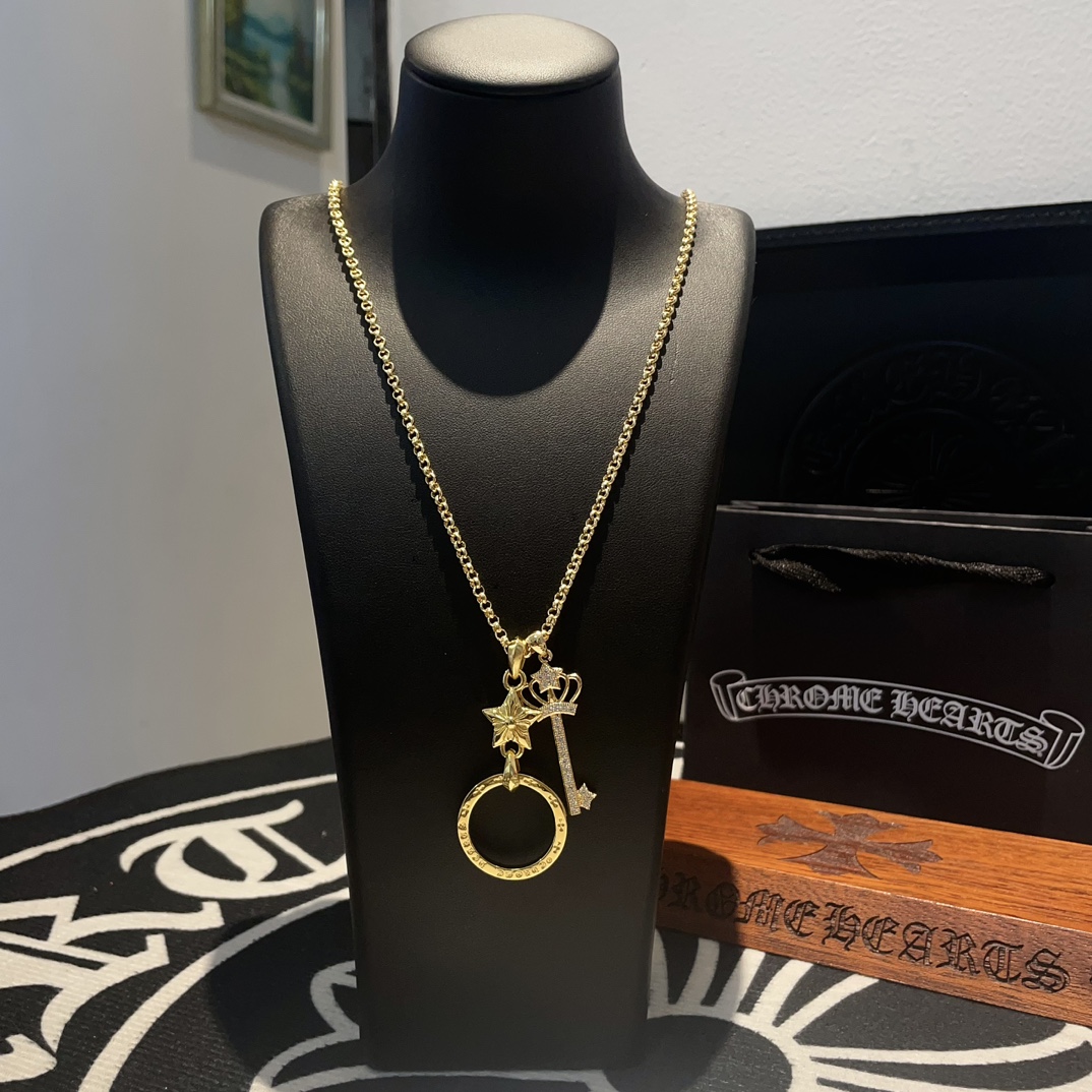 NO:105764,TikTok/Kuaishou/ins/Xiaohongshu/Live Hot, New [Counter Quality] Chrome Hearts Classic Necklace, Five-star Flower Ring Key Pendant, Fashionable and Fashionable Must-have for both men and women, same style for couples, Official website original version, Rock Punk Tsing Silver Style, Retro Elements, Fashionable and versatile!  , jewelry boutique, chrome hearts, chrome hearts, necklace19860909批 抖音/快手/ins/小红书/直播热门 ,新款【专柜品质】Chrome Hearts克罗心经典项链 ,五星花圆环钥匙吊坠,潮流时尚必备 男女均可佩戴 情侣同款 官网原版 摇滚朋克泰银风格 复古元素 潮流百搭！,饰品精品,chrome hearts,chrome hearts,necklace,Jewelry