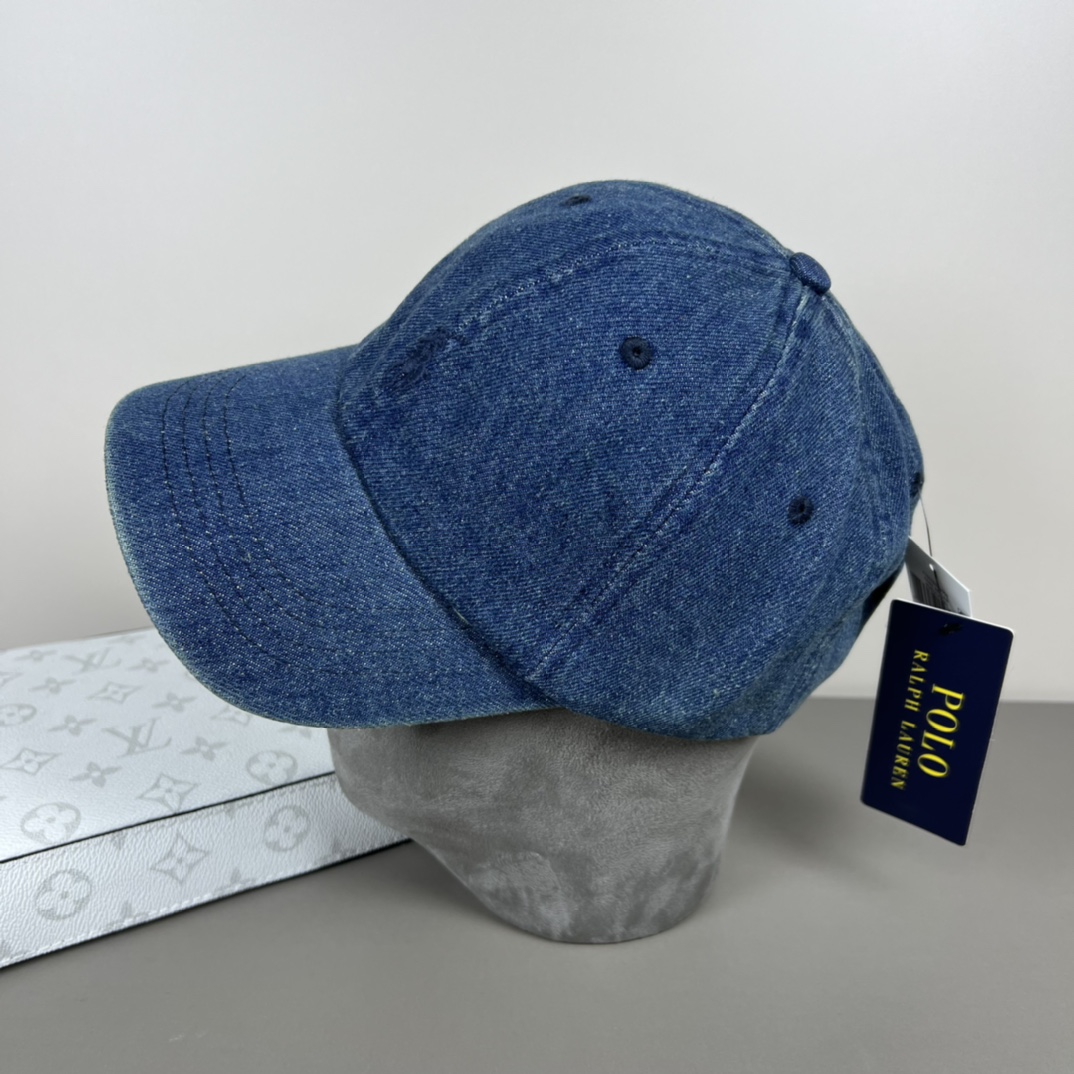Stylish 4D Embroidery Baseball Cap for Summer Vacations and Sports
