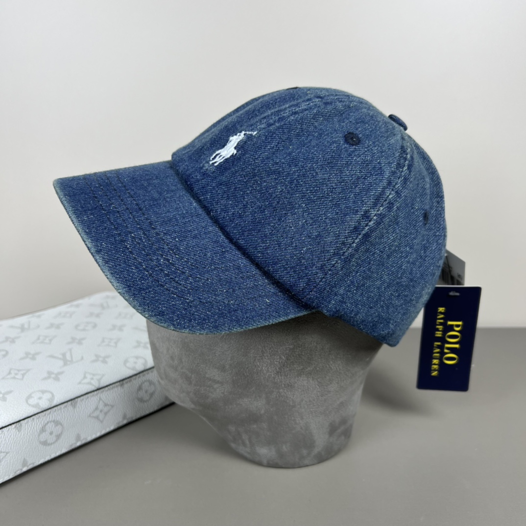 Stylish 4D Embroidery Baseball Cap: Italian Tarpaulin, Perfect for Summer Outings