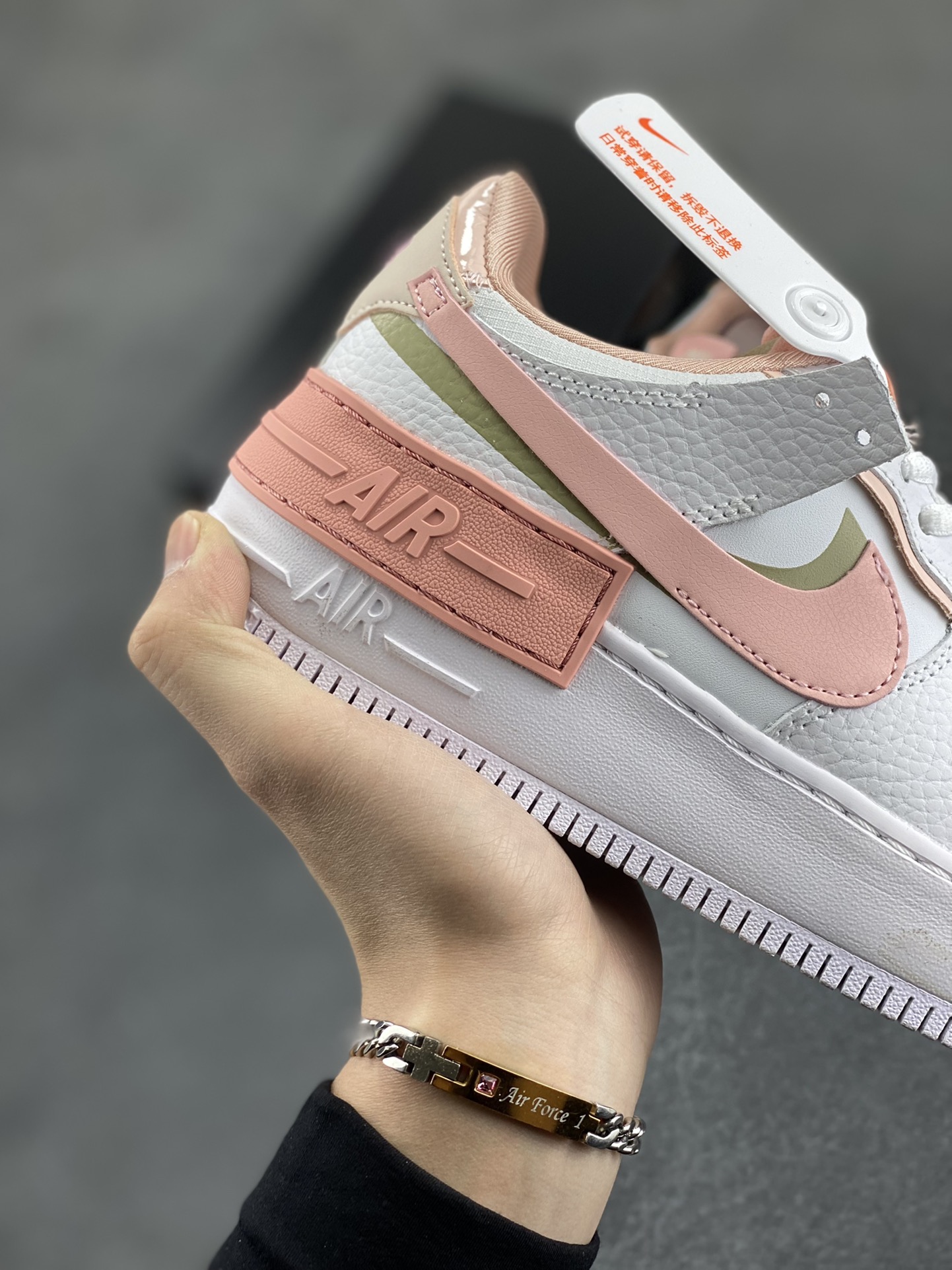 图片[6]-NK Air Force 1 Shadow 轻量增高低帮百搭板鞋\”拼接马卡龙\” 全新少女系解构主义设计双层轻量EVA发泡中底+防滑RB橡胶外圈底鞋底 原楦头原纸板 打造纯正空军版型 专注外贸渠道 全掌内置蜂窝气垫 原盒配件 原厂中底钢印、拉帮完美 货号：CJ1641-101 尺码：35.5 36 36.5 37.5 38 38.5 39 40-选品中心