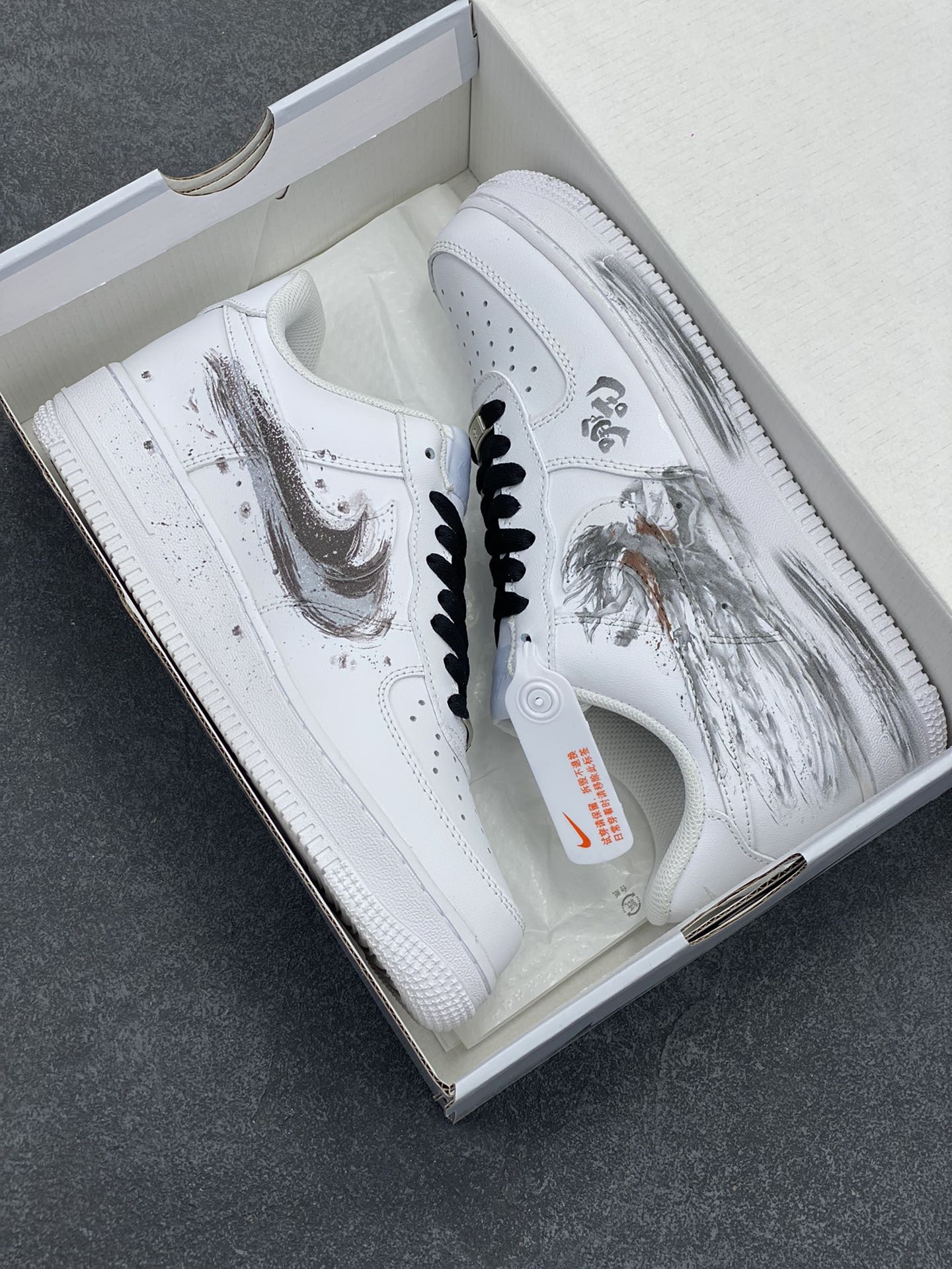 图片[9]-Nike Air Force 1 Low’07 国风泼墨之哪吒闹海 空军一号低帮休闲板鞋 定制皮料 原厂3D打印 定制鞋盒 原楦原纸板 纯正空军版型 内置全掌气垫 货号：ZH0316-062 尺码：36 36.5 37.5 38 38.5 39 40 40.5 41 42 42.5 43 44 44.5 45-选品中心