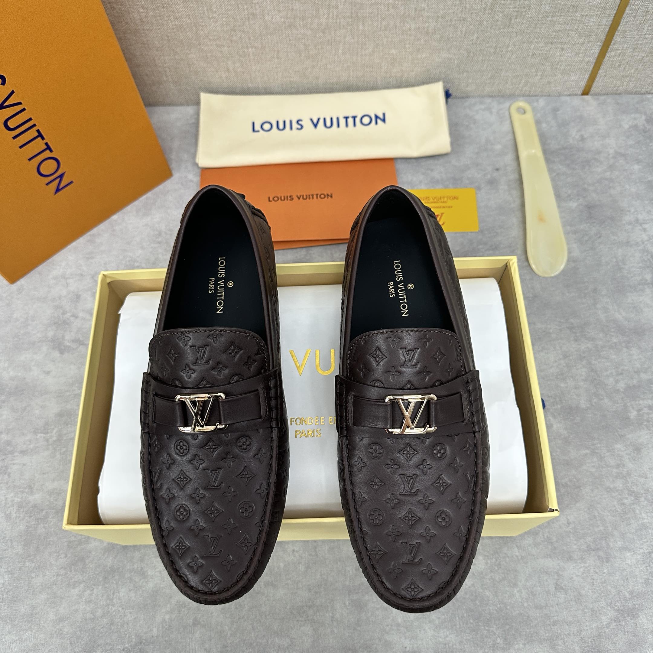 NO:222737,Brand LOUIS VUITTON original color matching, size 39-44 customized 38.45. Price Material Louis Vuitton 2025 spring and summer men's new style Doudou shoes driving foot shoes adopt imported cowhide, extremely strong leather texture   cowhide inner comfortable and breathable   original LV open mold custom sole, the highest quality in the market, LV Doudou shoes, louis vuitton, louis vuitton, louis vuitton, louis vuitton, cowhide19860909品牌LOUIS VUITTON 颜色原版配色 码数39-44定做38.45. 价格 材质路易威登2025春夏男士新款 豆豆鞋驾车 套脚鞋 采用进口牛皮、皮质感极强 牛皮内里 舒适透气 原版LV开模定制大底市场最高品质,LV豆豆鞋,louis vuitton,louis vuitton,louis vuitton,cowhide,Men's shoes