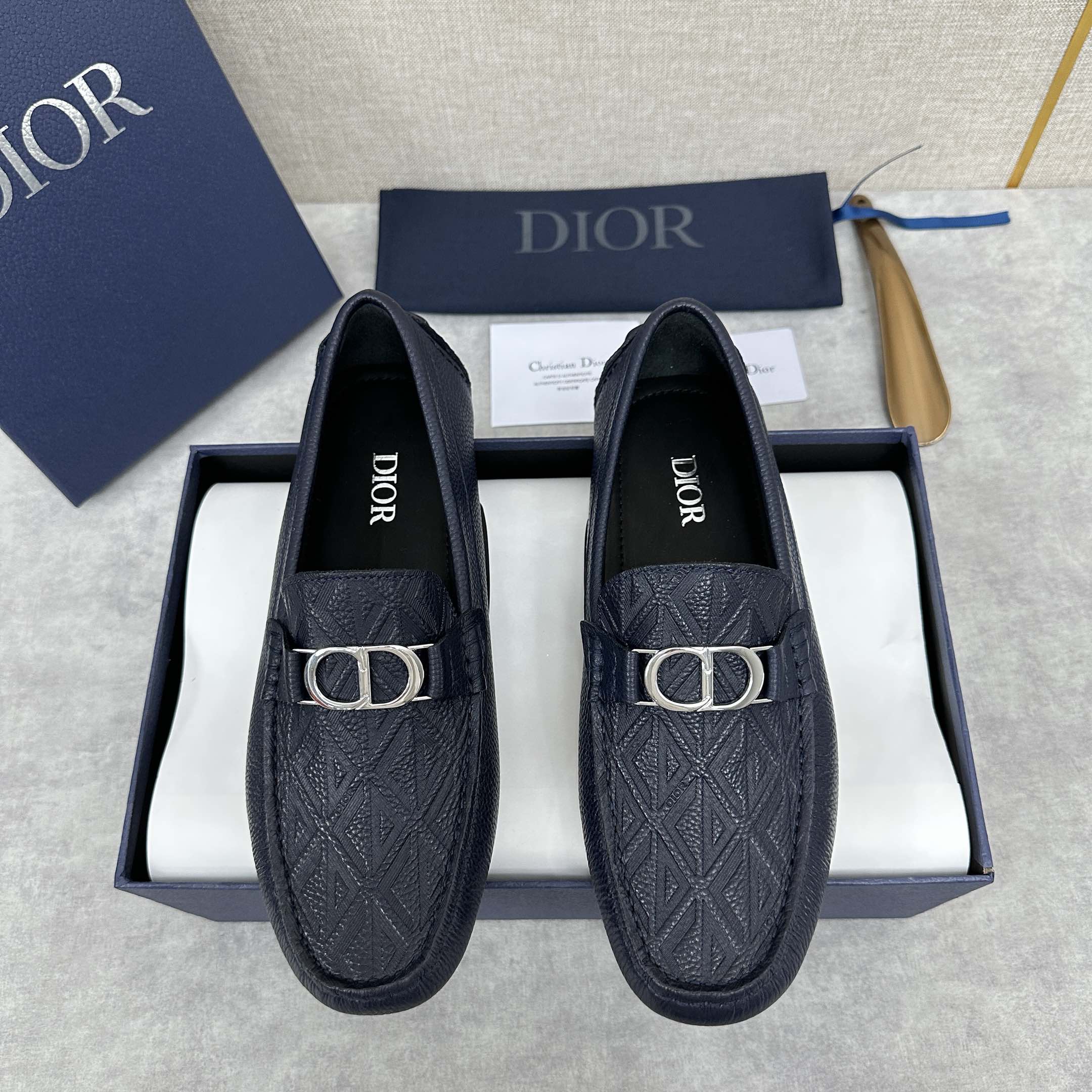 NO:222601,Brand Dior color original color matching, size 39-44 customized 38.45 price Material new model for men, Doudou shoes driving, foot shoes, imported cowhide, extremely strong leather texture   cowhide inner comfortable and breathable   original Dior open mold custom sole, the highest quality in the market, Dior-Doodou shoes, dior, dior, cowhide19860909品牌Dior 颜色原版配色 码数39-44定做38.45 价格 材质迪奥男士新款 豆豆鞋驾车 套脚鞋 采用进口牛皮、皮质感极强 牛皮内里 舒适透气 原版Dior开模定制大底市场最高品质,迪奥-豆豆鞋,dior,dior,cowhide,Men's shoes