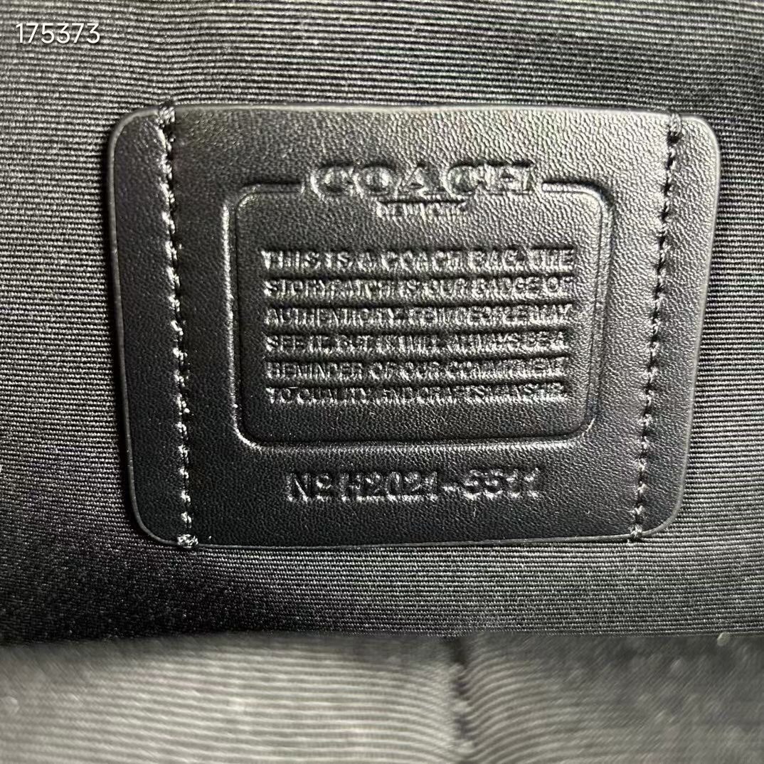 Coach 货号 5511 coa** west 偏小版男士背包