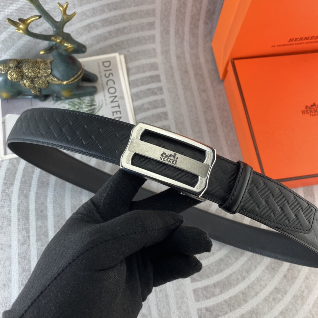爱马仕💕 特种皮腰带自动带系列 ,原厂五金精品不锈钢扣,手感柔软舒适 宽3.5CM。 爱马仕💕 特种皮腰带自动带系列 ,原厂五金精品不锈钢扣,手感柔软舒适 宽3.5CM。