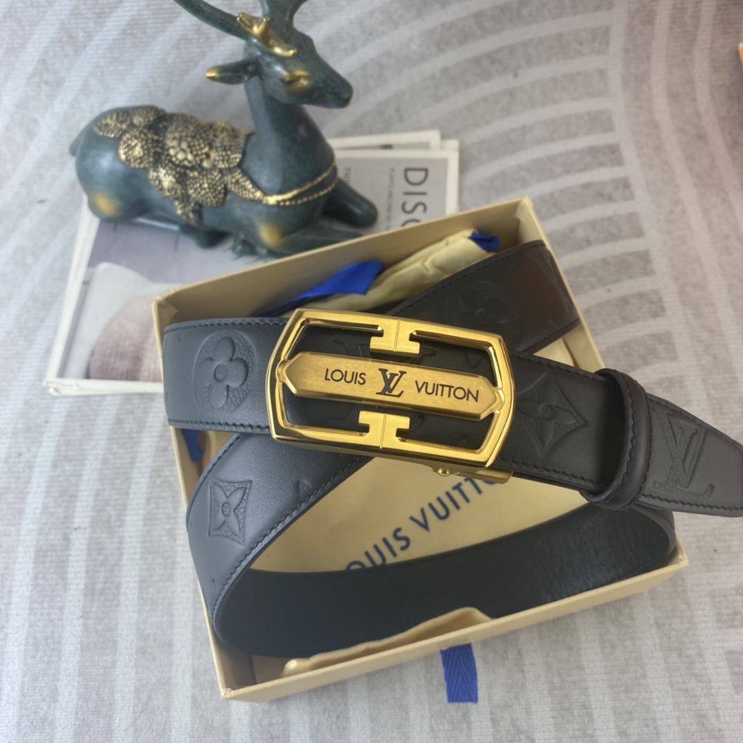 LV💕 特种皮腰带自动带系列 ，原厂五金精品不锈钢扣，手感柔软舒适 宽3.5CM。