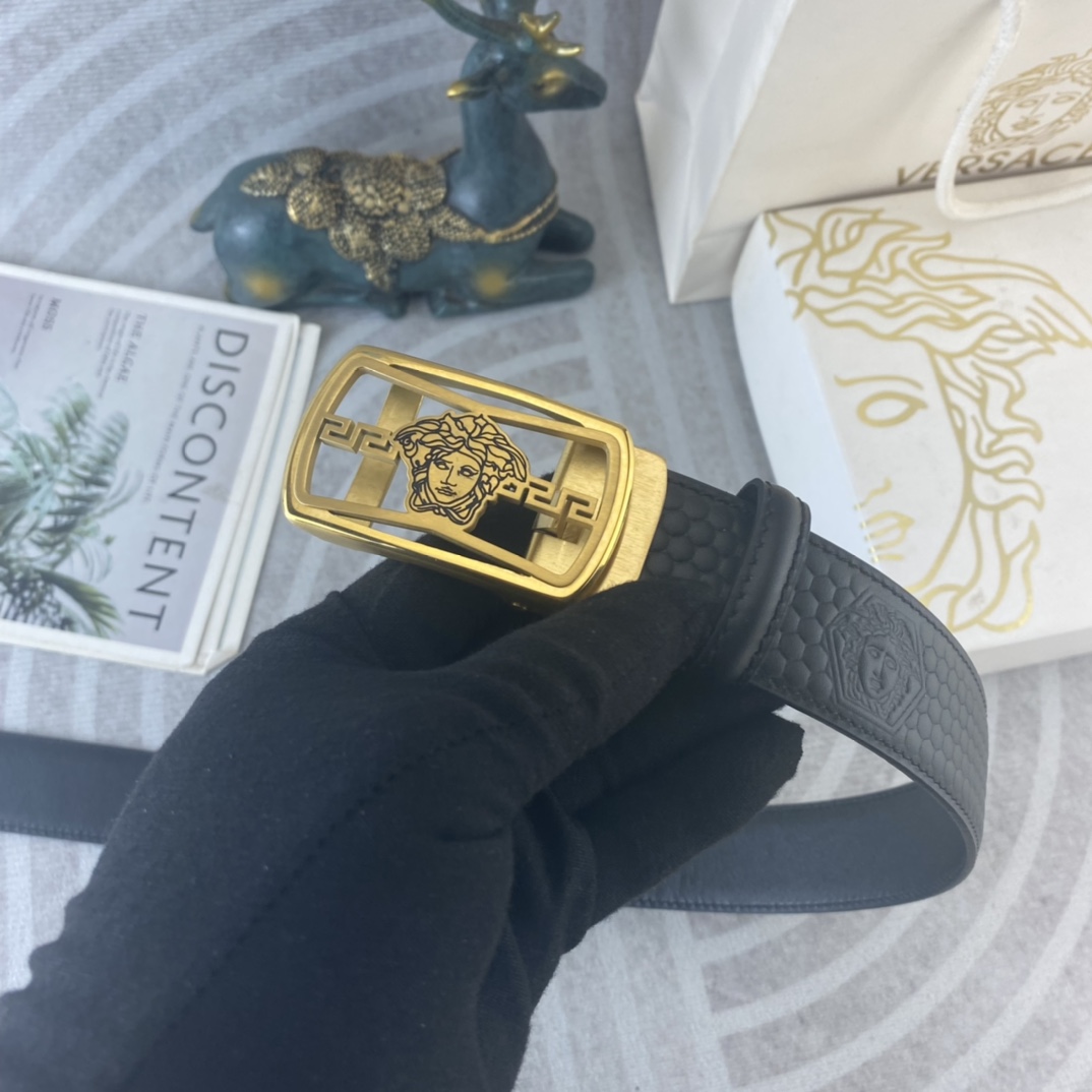 范思哲💕 特种皮腰带自动带系列 ，原厂五金精品不锈钢扣，手感柔软舒适 宽3.5CM。