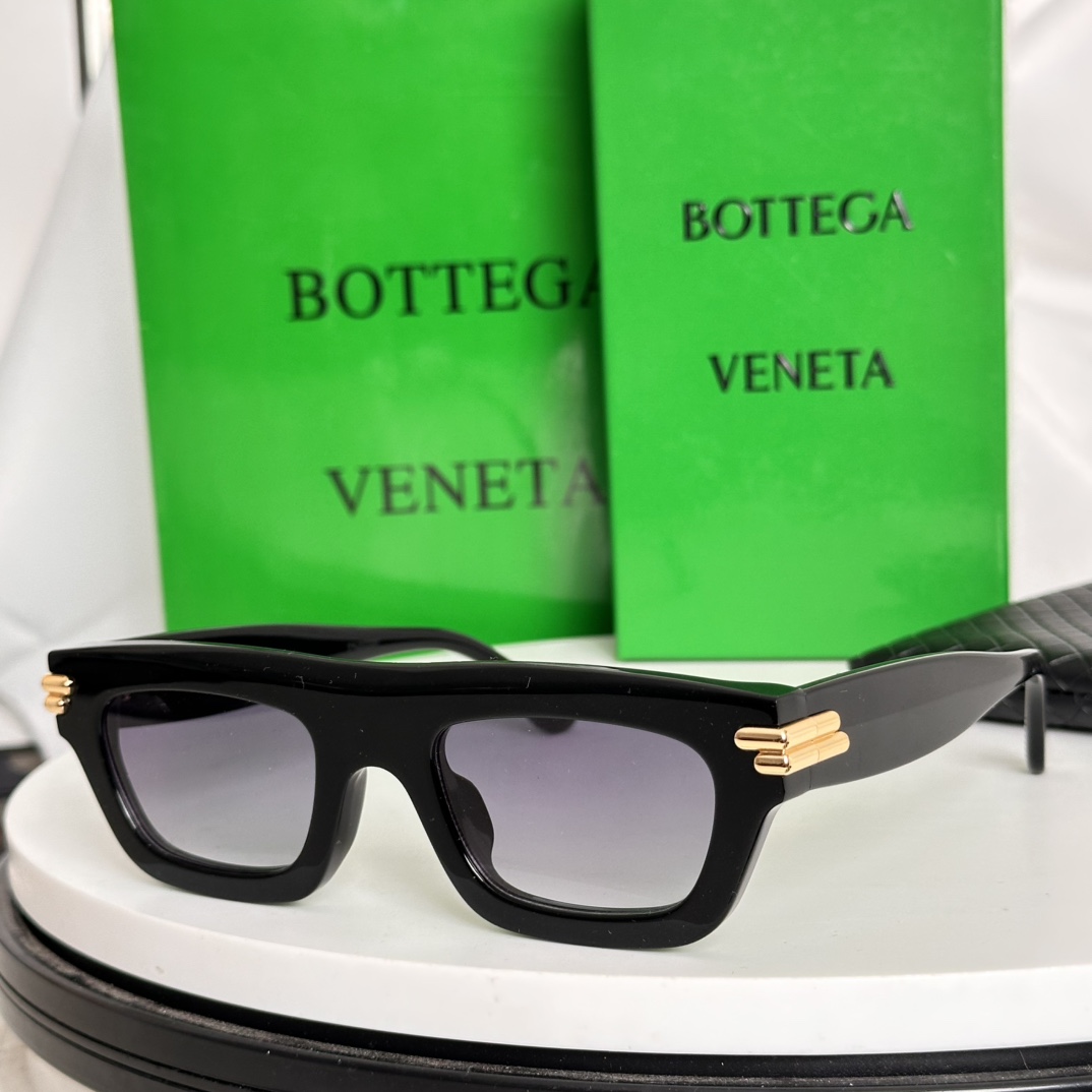  ‼️•𝐁𝐯 BV1321S
BOTTEGA VENETA
Mitre系列
这款Bottega Vene