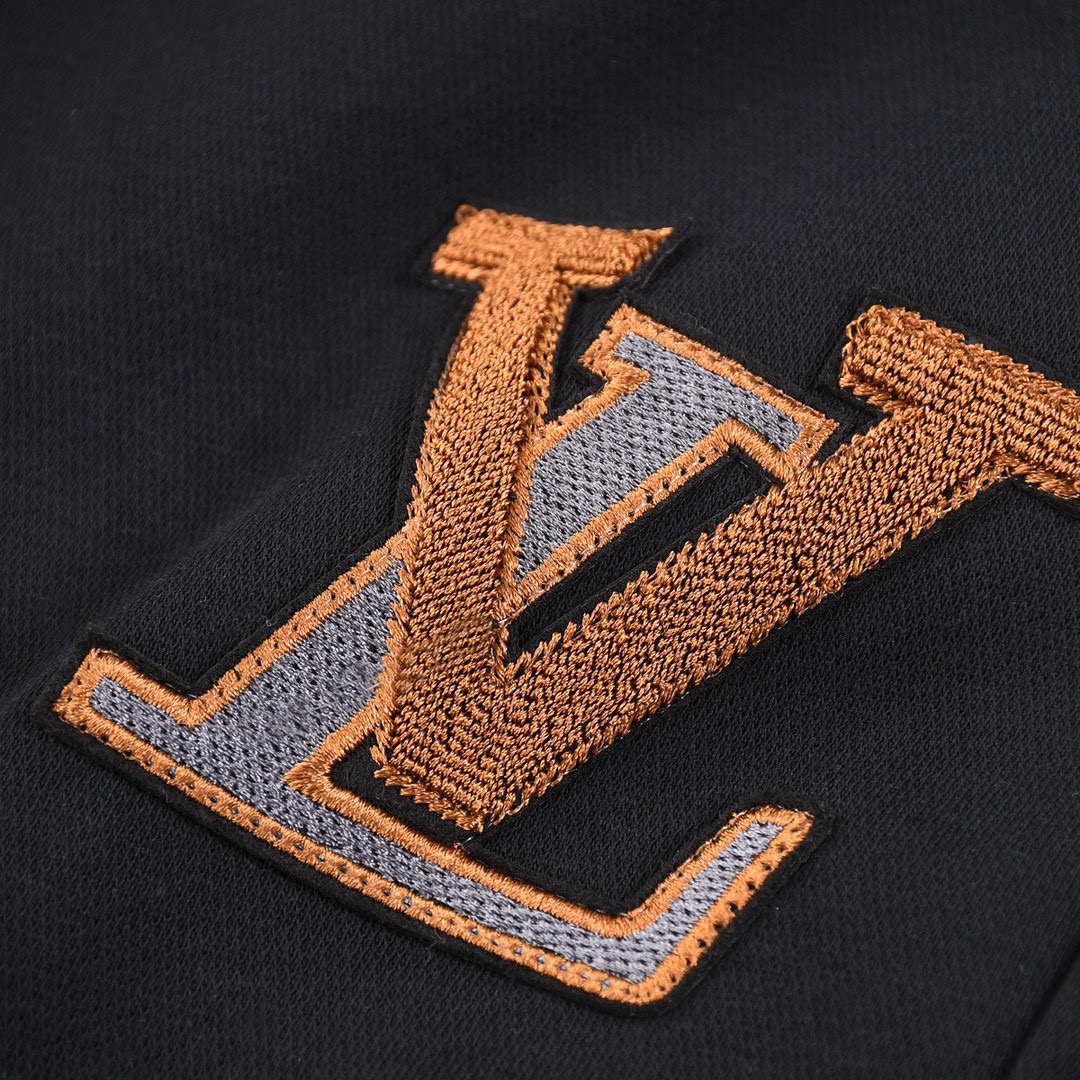 路易威登/Louis Vuitton 秋冬新品 经典字母刺绣加绒长裤