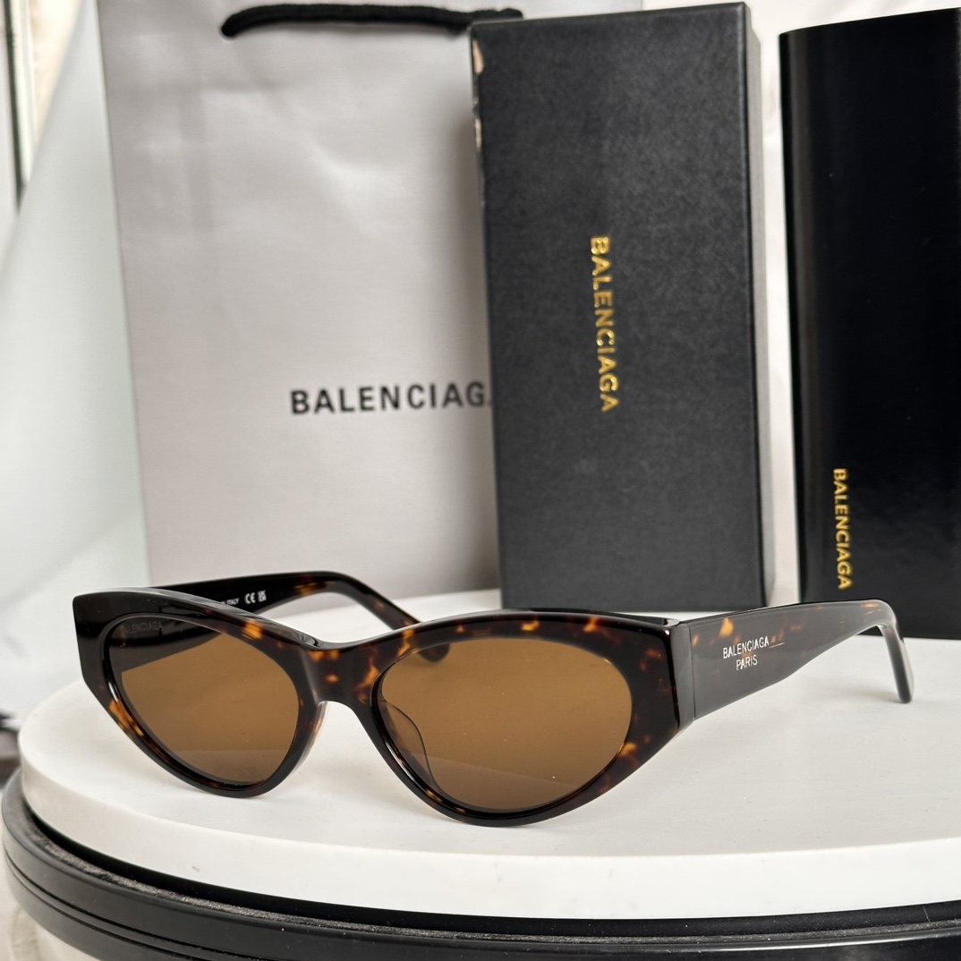  ‼️BALENCIAG*巴黎*世家⚜️⚜️⚜️MODEL：BB0367S ⚜️⚜️⚜️SIZE：57口