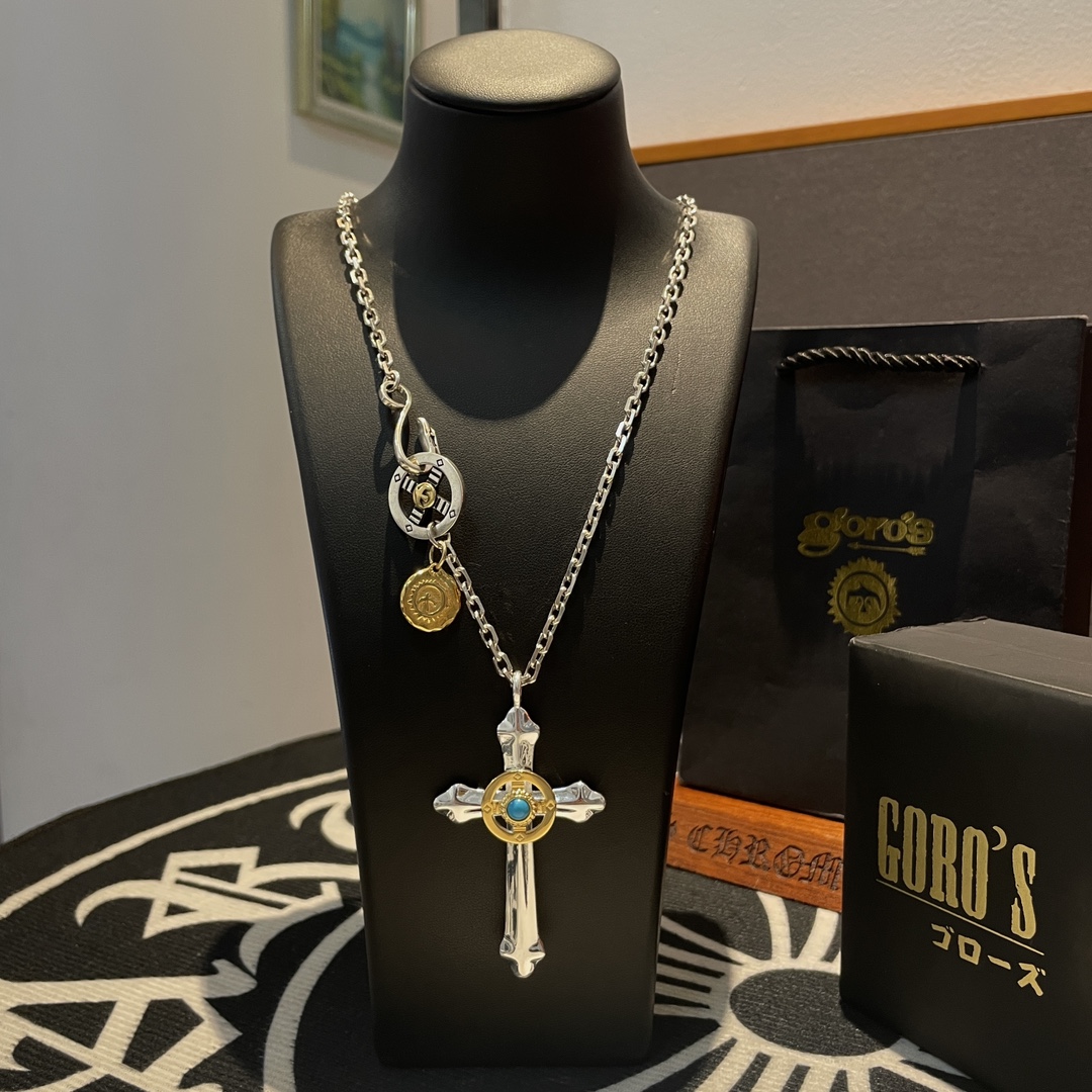 NO:105988,[New Products are on the Shelves] Goro’s Takahashi Goro Matsushi Cross Pendant, Takahashi Classic Necklace, Top Version, Accepted Exclusive Shooting, Focus on the High-end Market, Kuaishou/ins/Xiaohongshu Hot Models, absolutely different from the ordinary version!  The details of the picture product are consistent with ZP!  Original production process, precision quality, purely handmade, authentic model opening, fashion essentials, both men and women can wear, same couple style, rock punk silver style, retro elements, trendy and versatile, same style on the official website, fine jewelry, necklace19860909批【新品上架】Goro’s高桥吾郎松石十字架吊坠,高桥经典项链,顶级版本,认准独家拍摄,主攻高端市场 ,快手/ins/小红书热门款,绝对区别普通版本！图片产品细节与ZP一致！原版制作工艺 精工品质 纯手工打造 ～正品开模潮流时尚必备 男女均可佩戴 情侣款同款 摇滚朋克泰银风格 复古元素 潮流百搭 官网同款,饰品精品,necklace,Jewelry