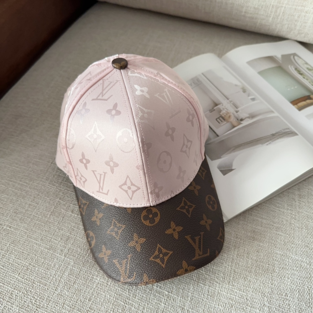 LV路易威登棒球帽  轻盈透气。完美版型，对格精准无误，男女适用